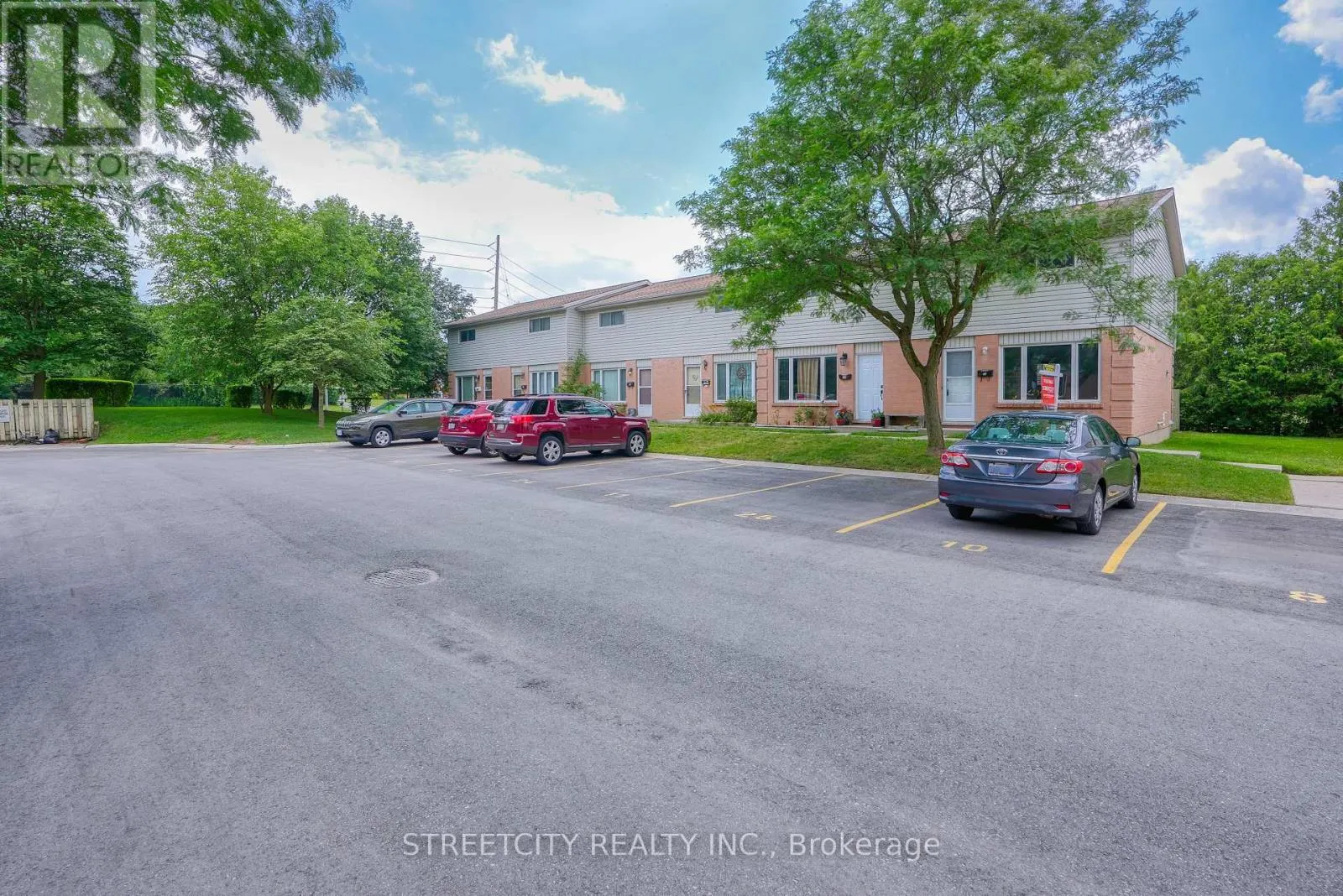 25 - 45 GATEWOOD PLACE, #25