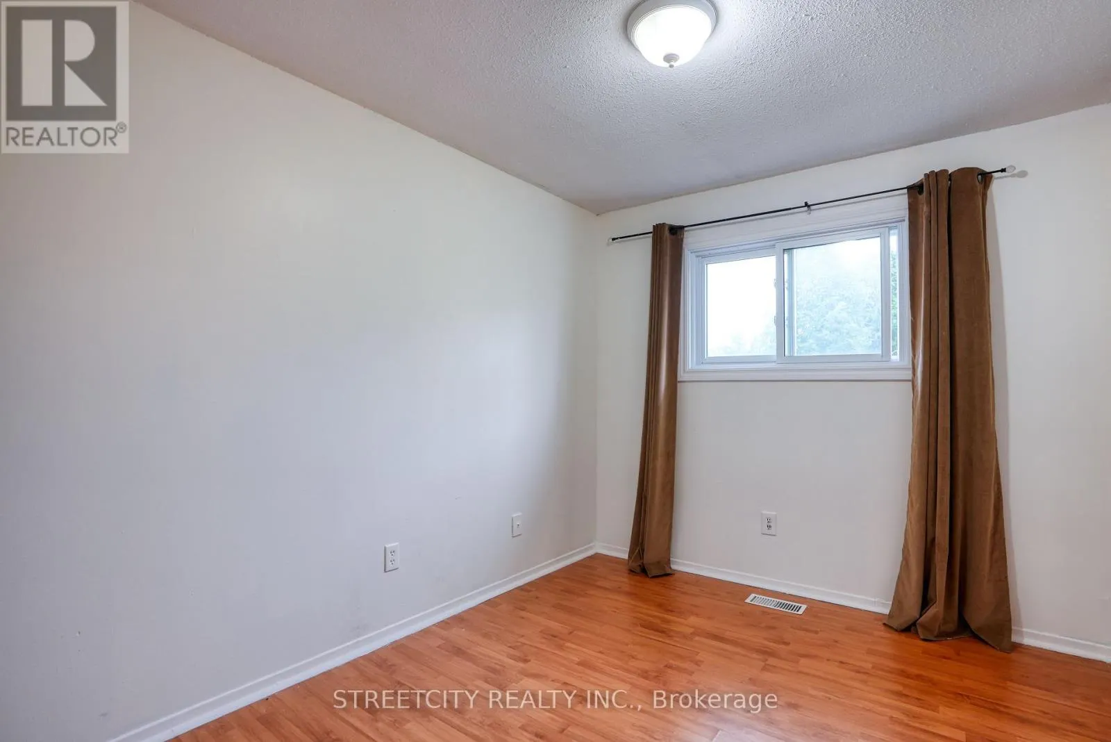 25 - 45 GATEWOOD PLACE, #25