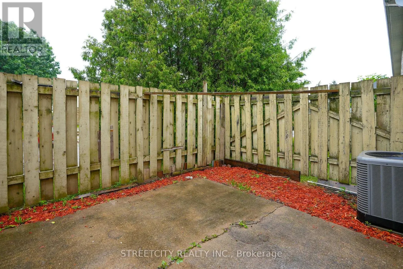 25 - 45 GATEWOOD PLACE, #25