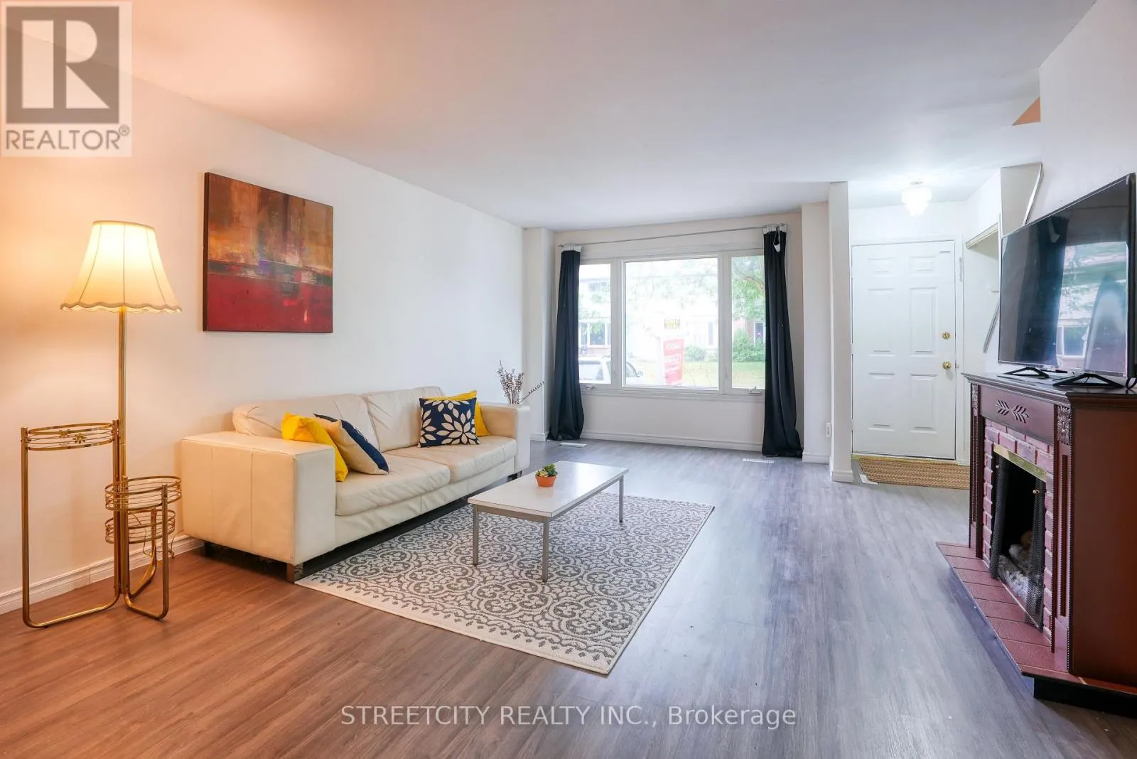 25 - 45 GATEWOOD PLACE, #25