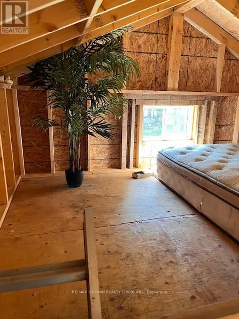 750 HEMLOCK ISLAND
