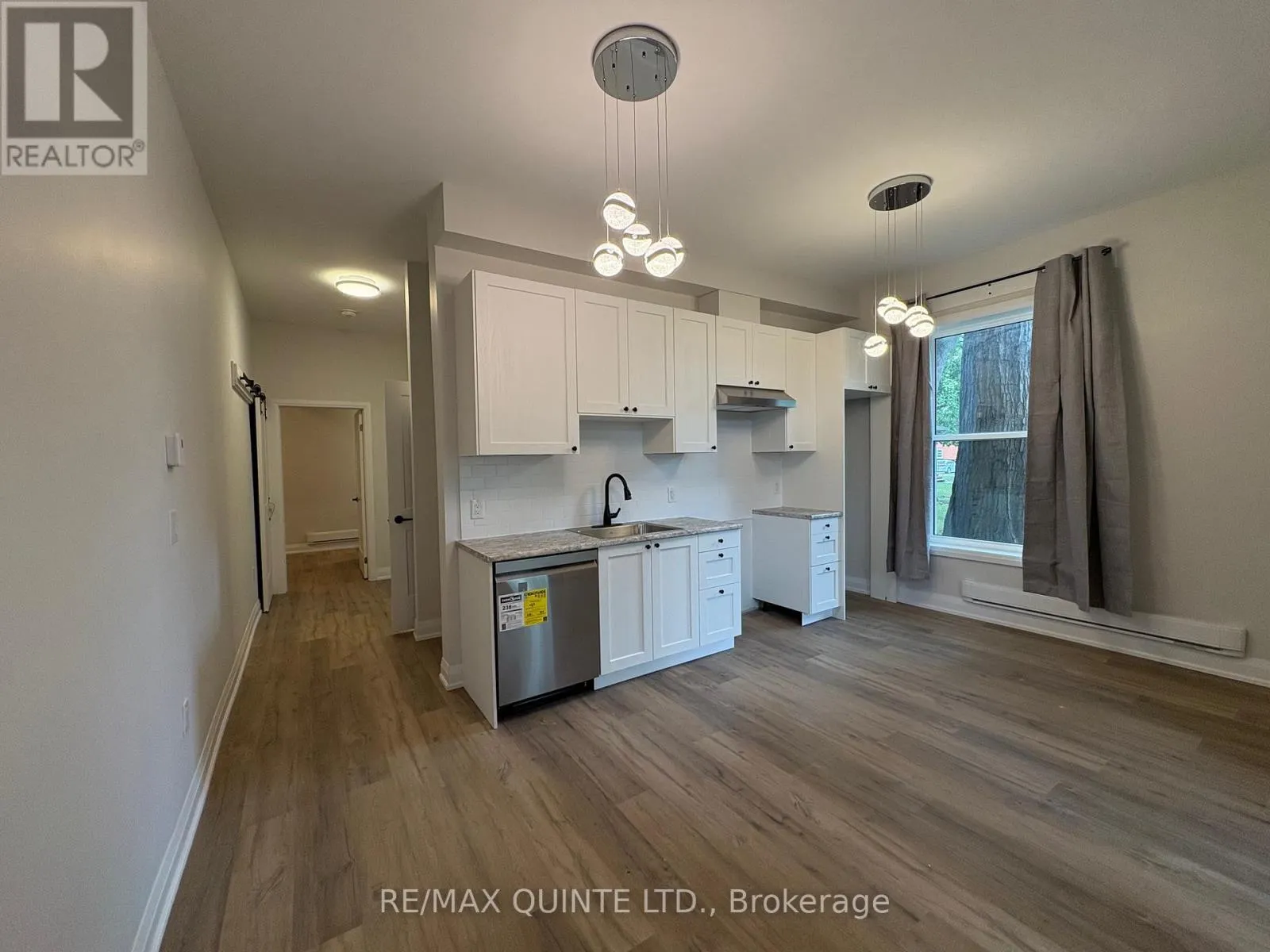2 - 22 MCGILL STREET, #2