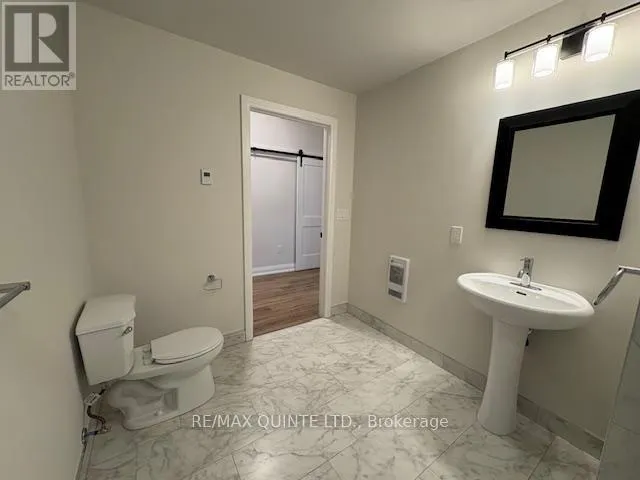 2 - 22 MCGILL STREET, #2