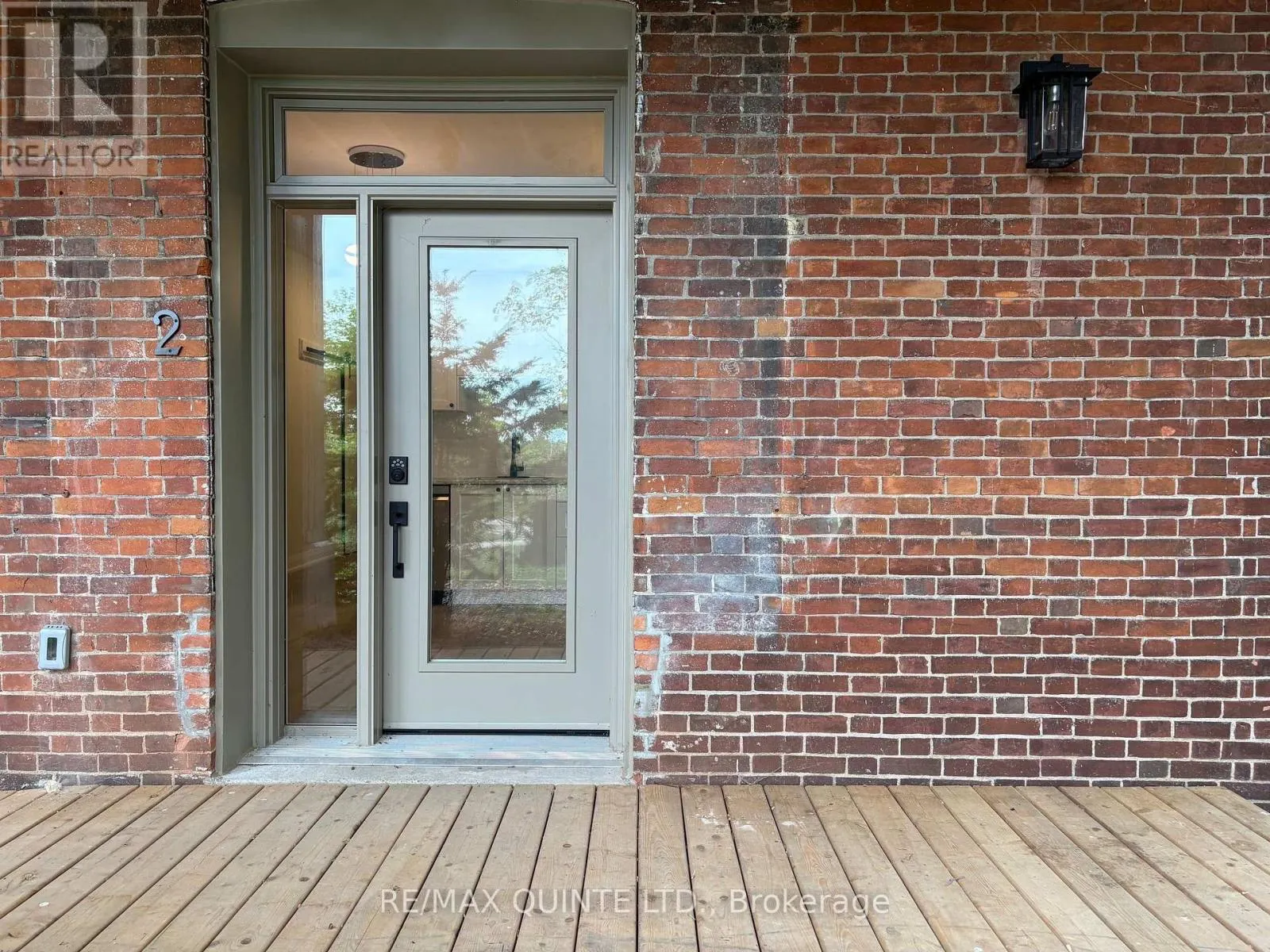 2 - 22 MCGILL STREET, #2