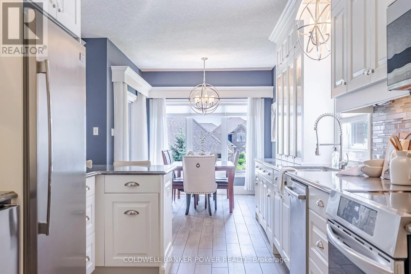 18 - 2081 WALLINGFORD AVENUE, #18