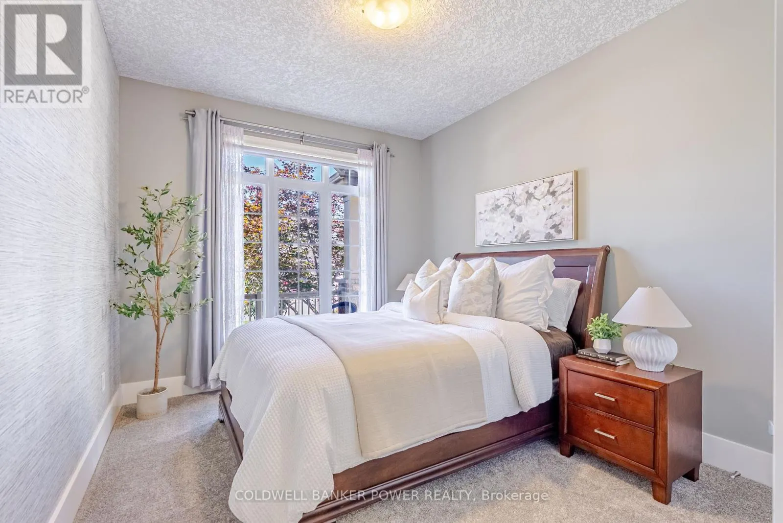 18 - 2081 WALLINGFORD AVENUE, #18