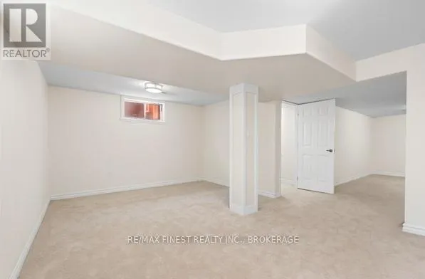981 RAINBOW CRESCENT
