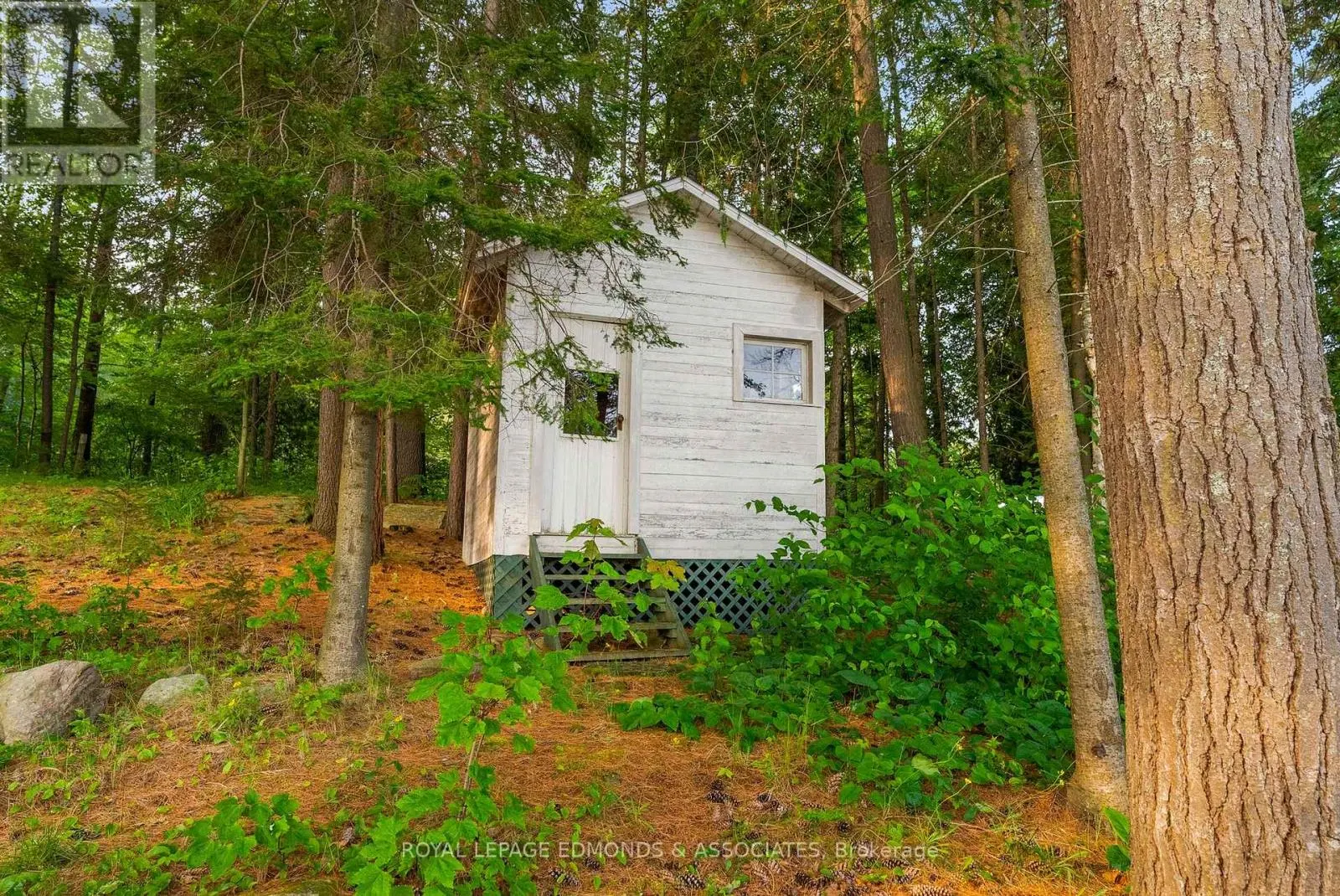 769 ROCK POINT LANE