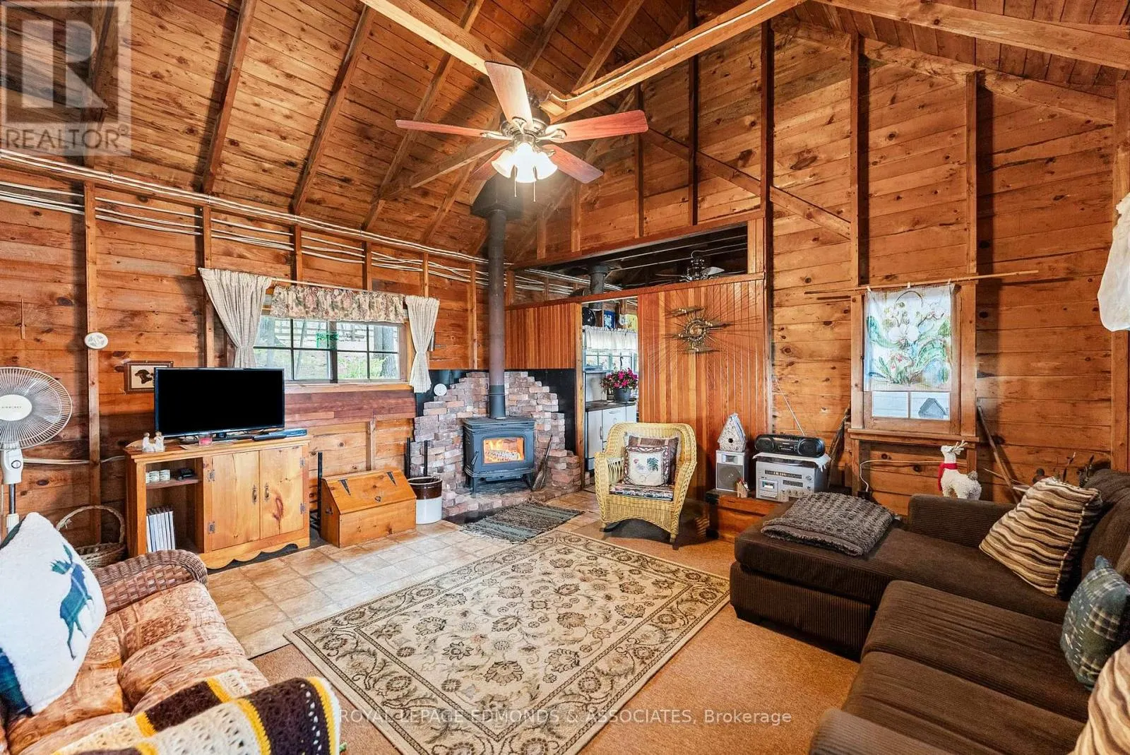 769 ROCK POINT LANE