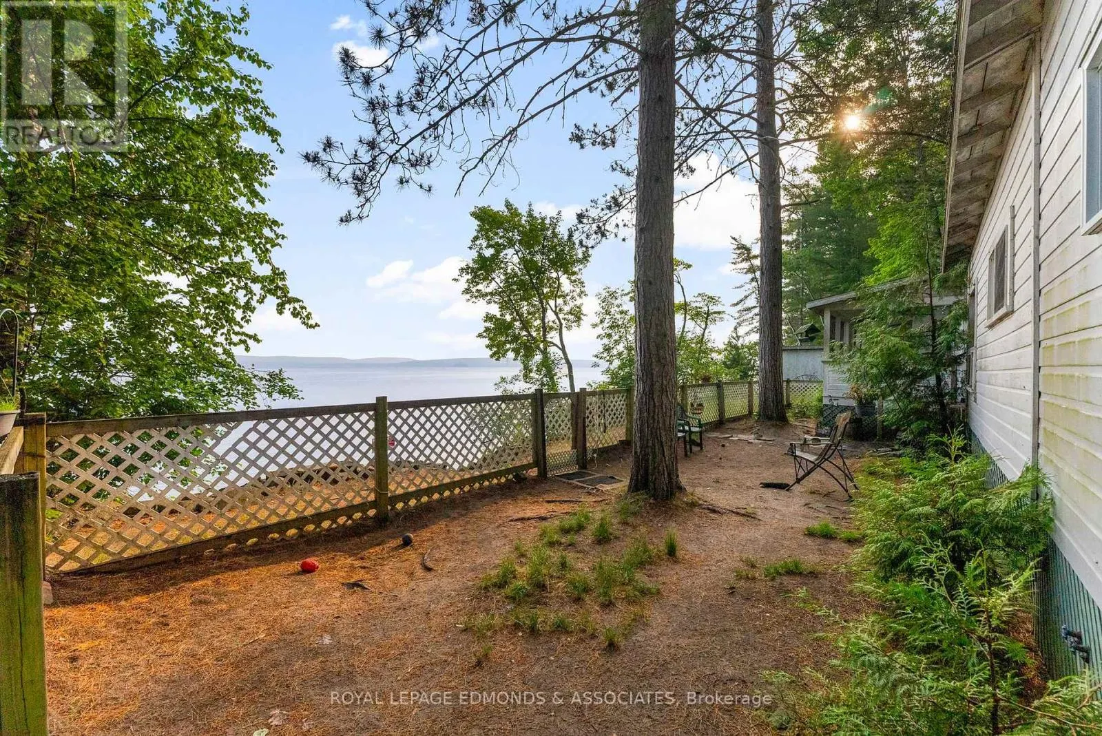 769 ROCK POINT LANE