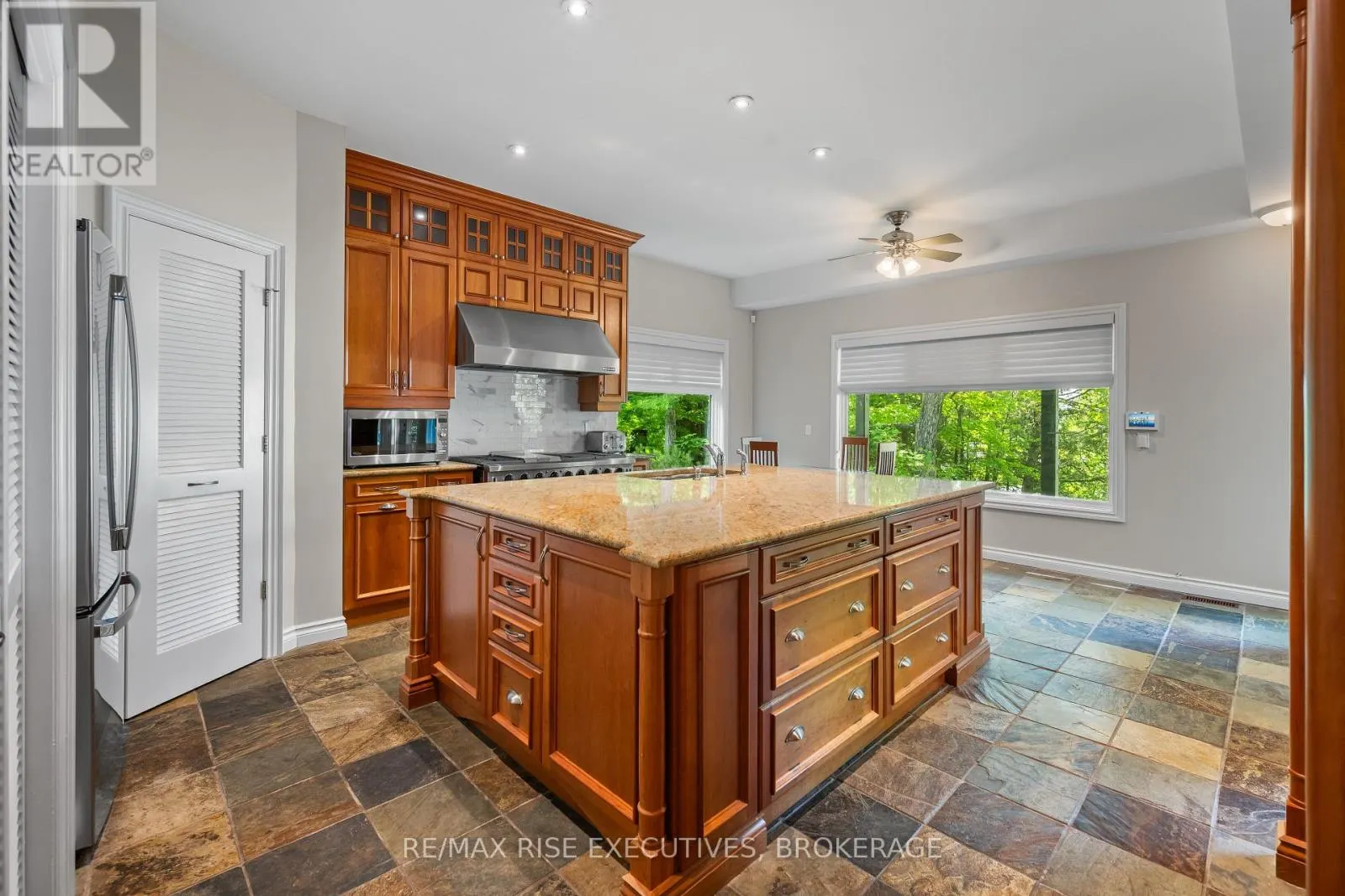2300 COUNTY ROAD 32