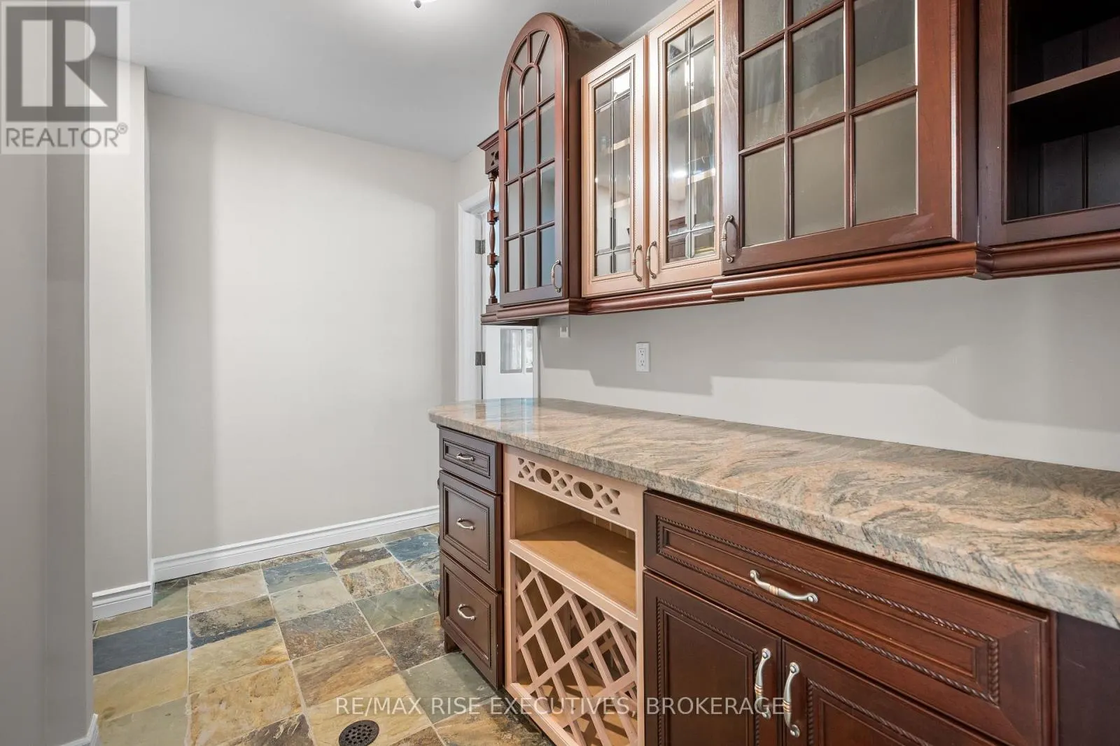 2300 COUNTY ROAD 32