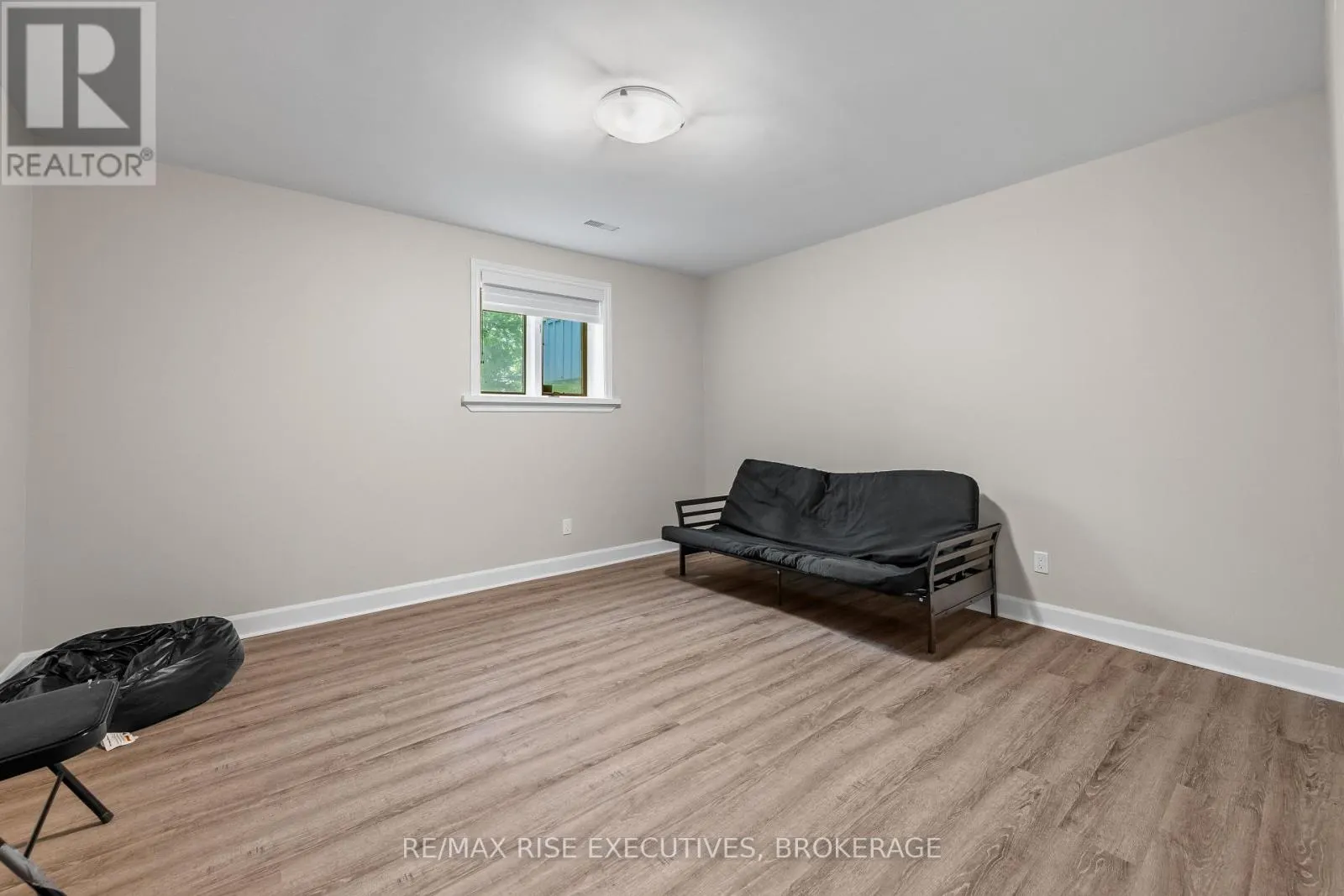 2300 COUNTY ROAD 32