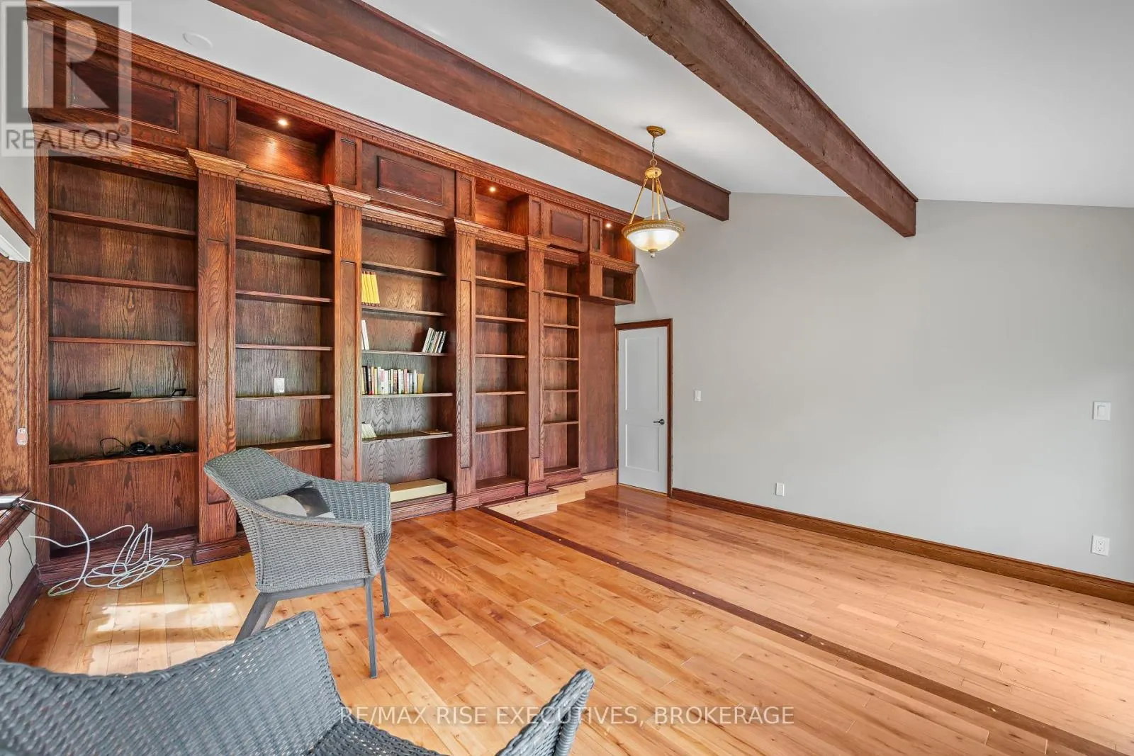 2300 COUNTY ROAD 32