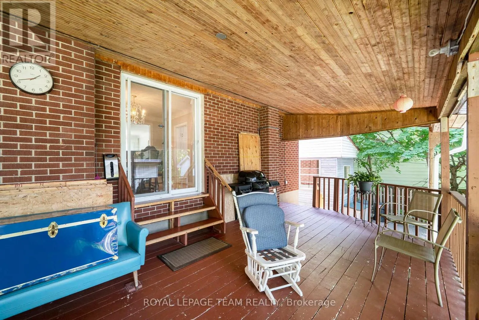 367 RAVENHILL AVENUE