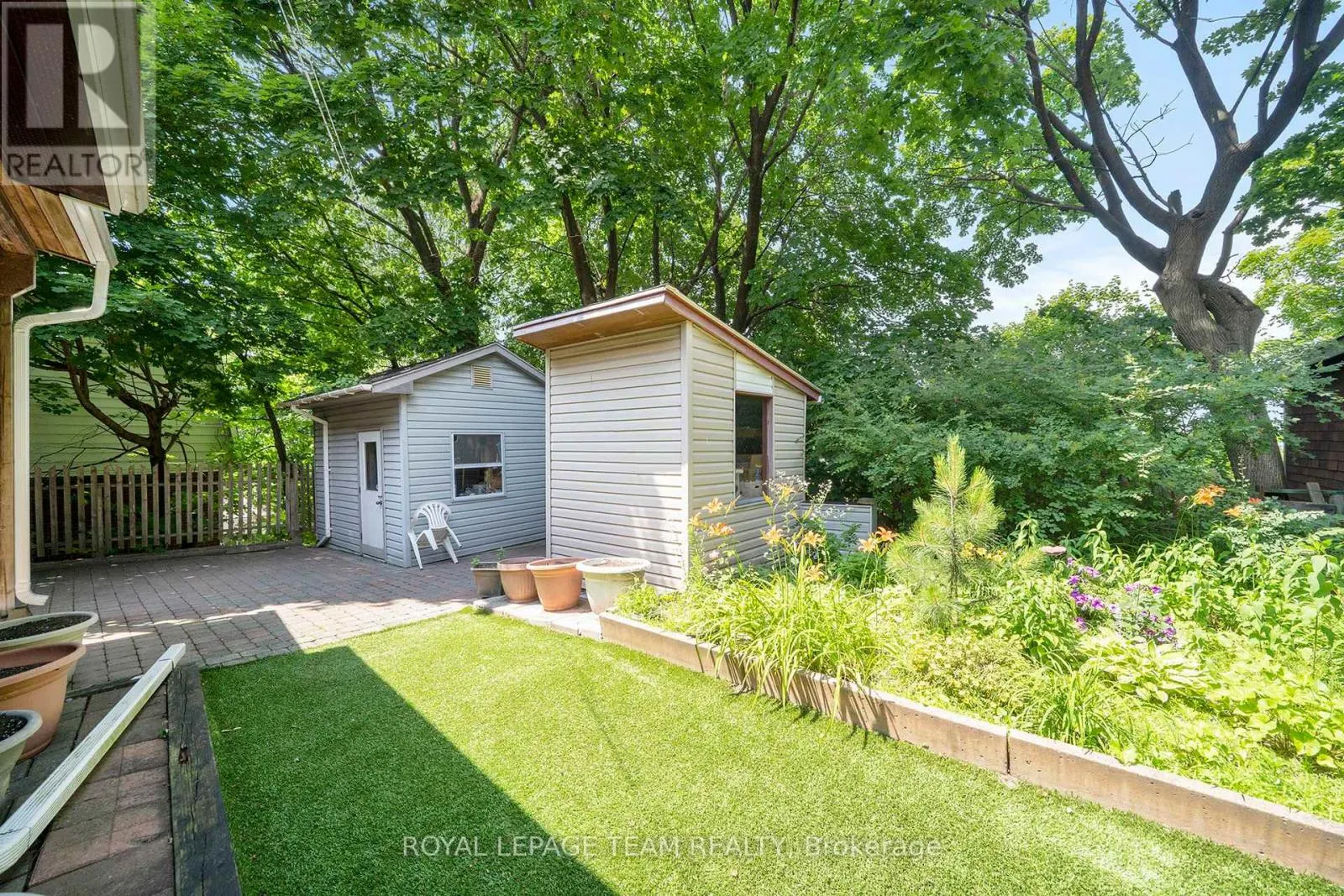 367 RAVENHILL AVENUE