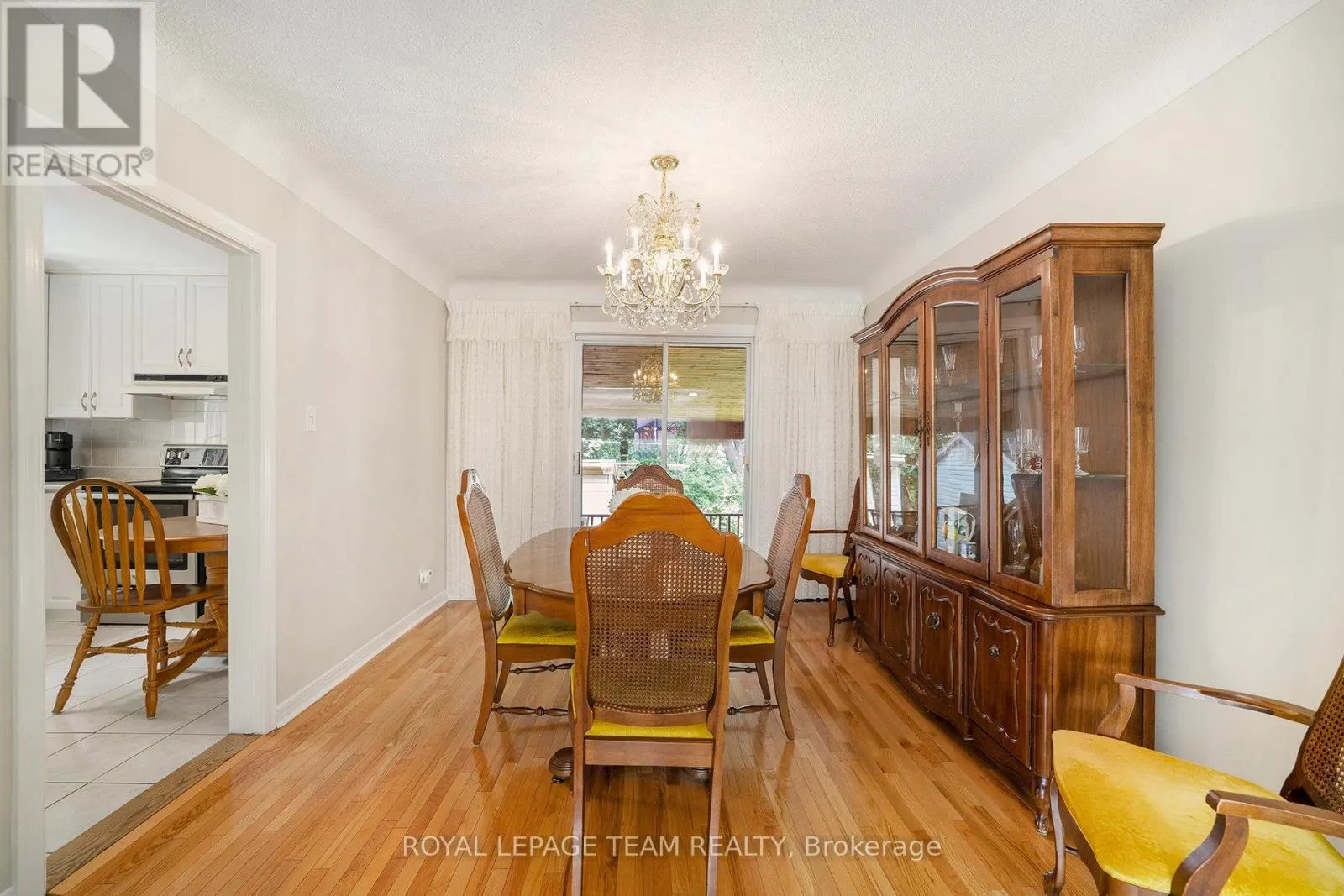 367 RAVENHILL AVENUE