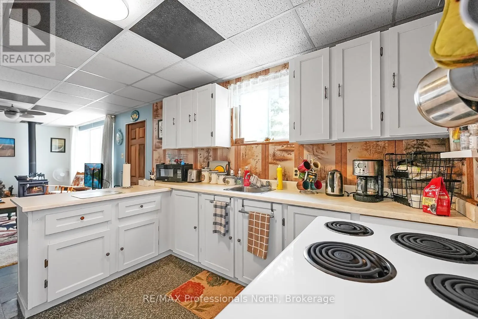 1025 MANITOU ROAD