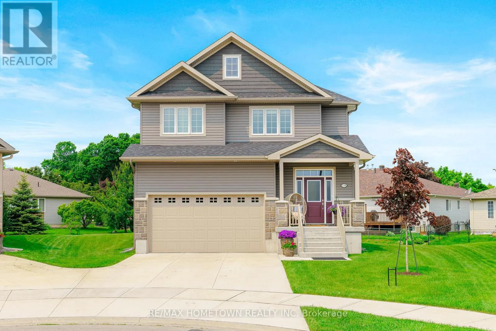 138 WILDWOOD CRESCENT