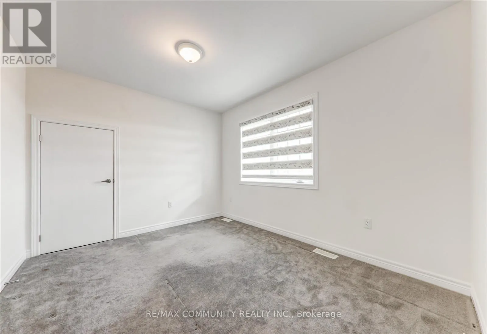 39 SUMMER BREEZE DRIVE