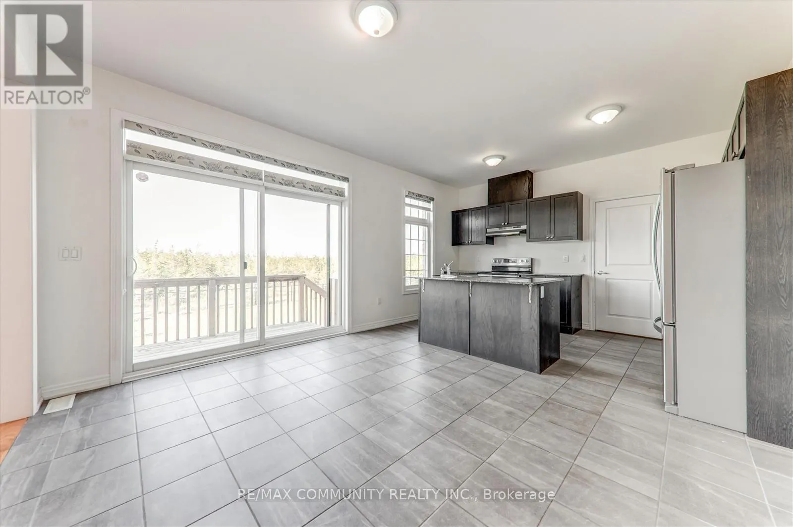 39 SUMMER BREEZE DRIVE