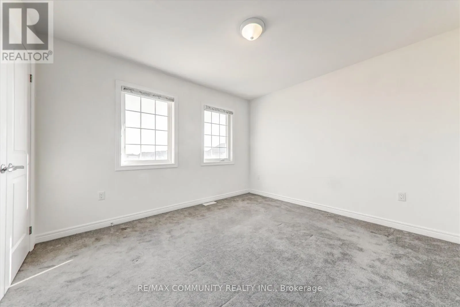 39 SUMMER BREEZE DRIVE