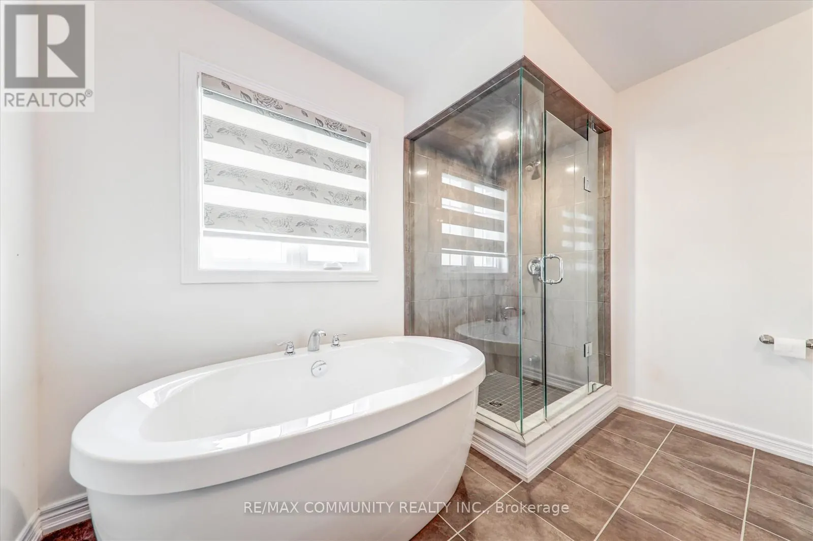 39 SUMMER BREEZE DRIVE