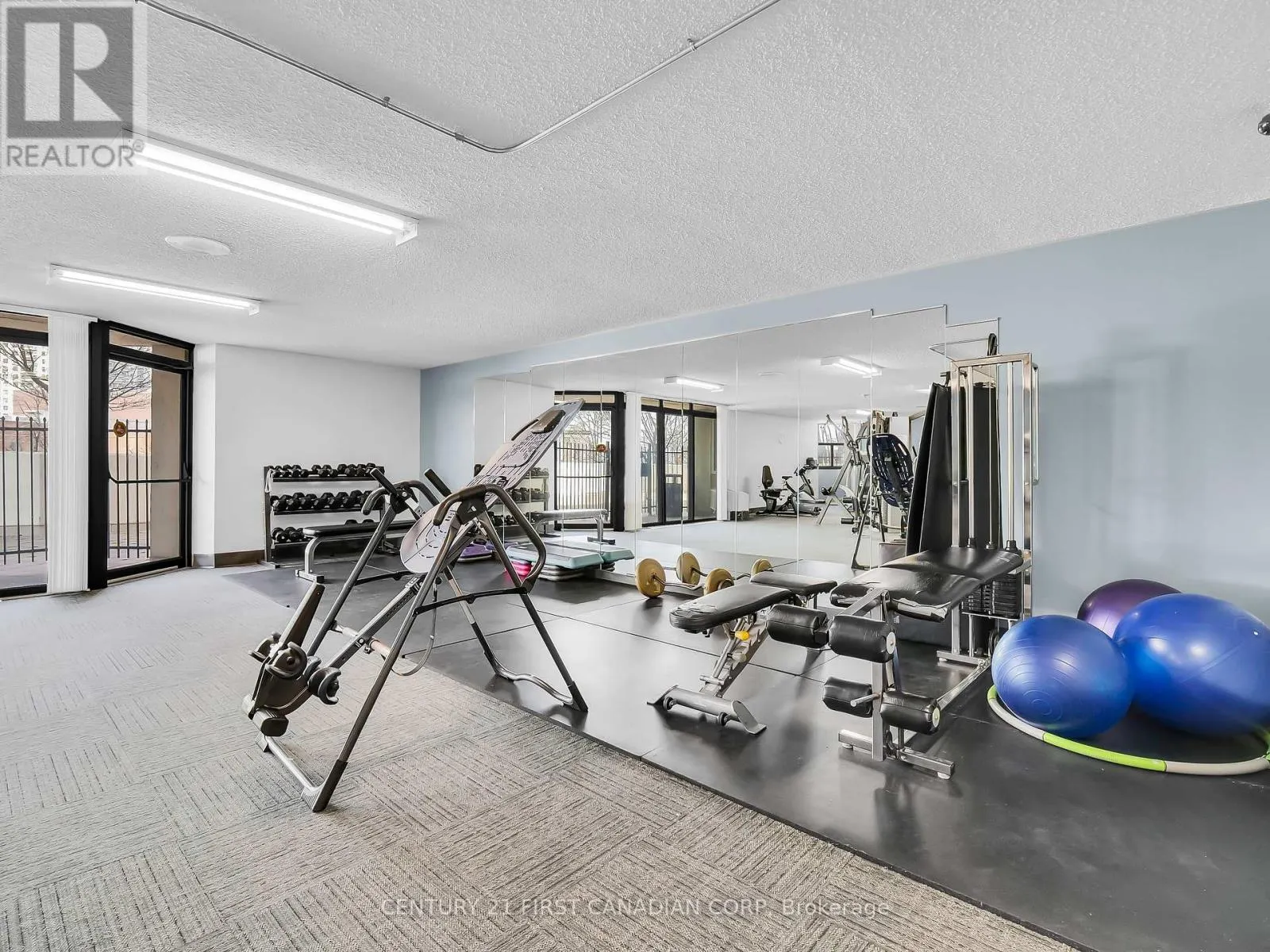 2704 - 363 COLBORNE STREET NW, #2704