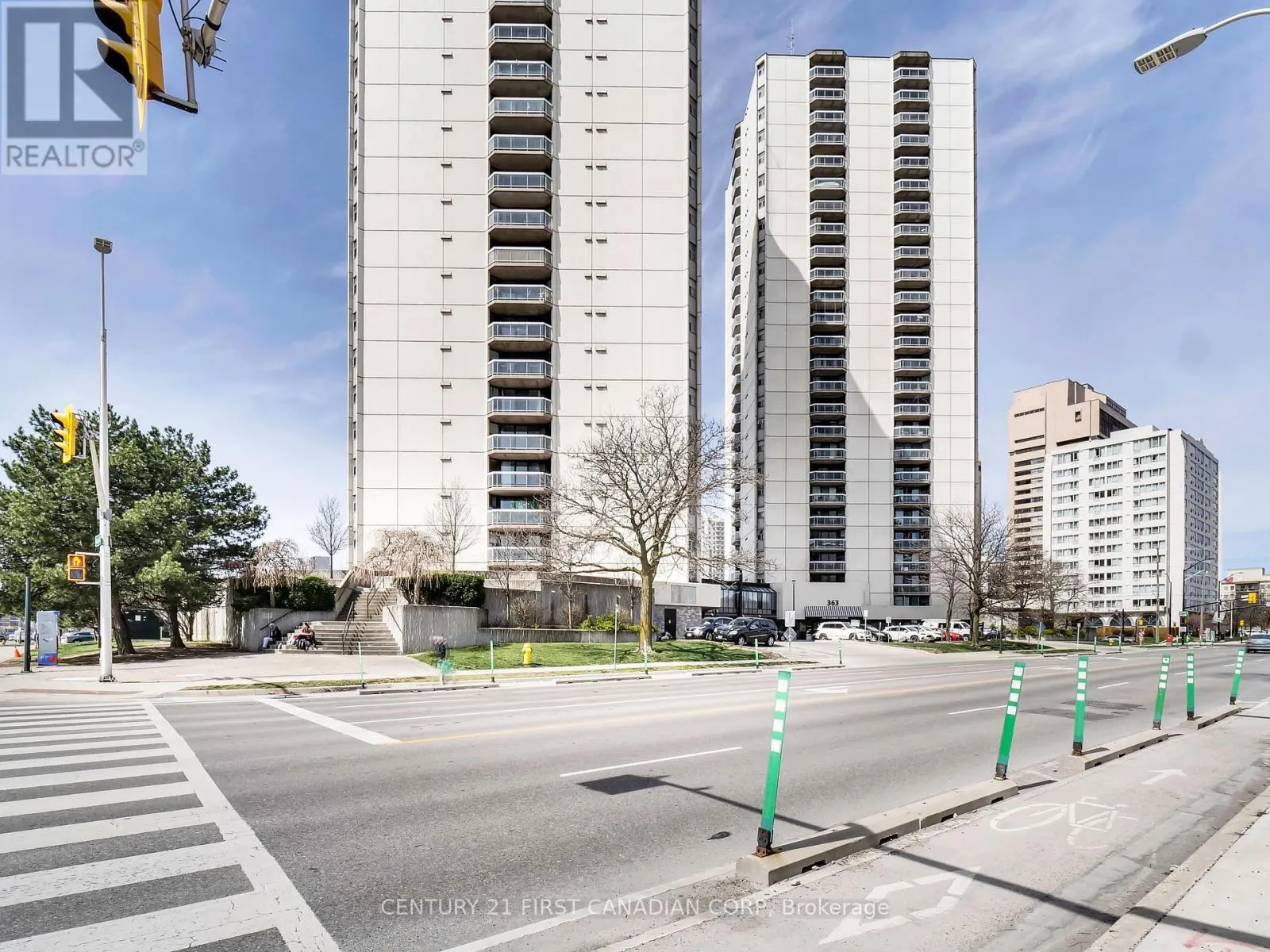 2704 - 363 COLBORNE STREET NW, #2704