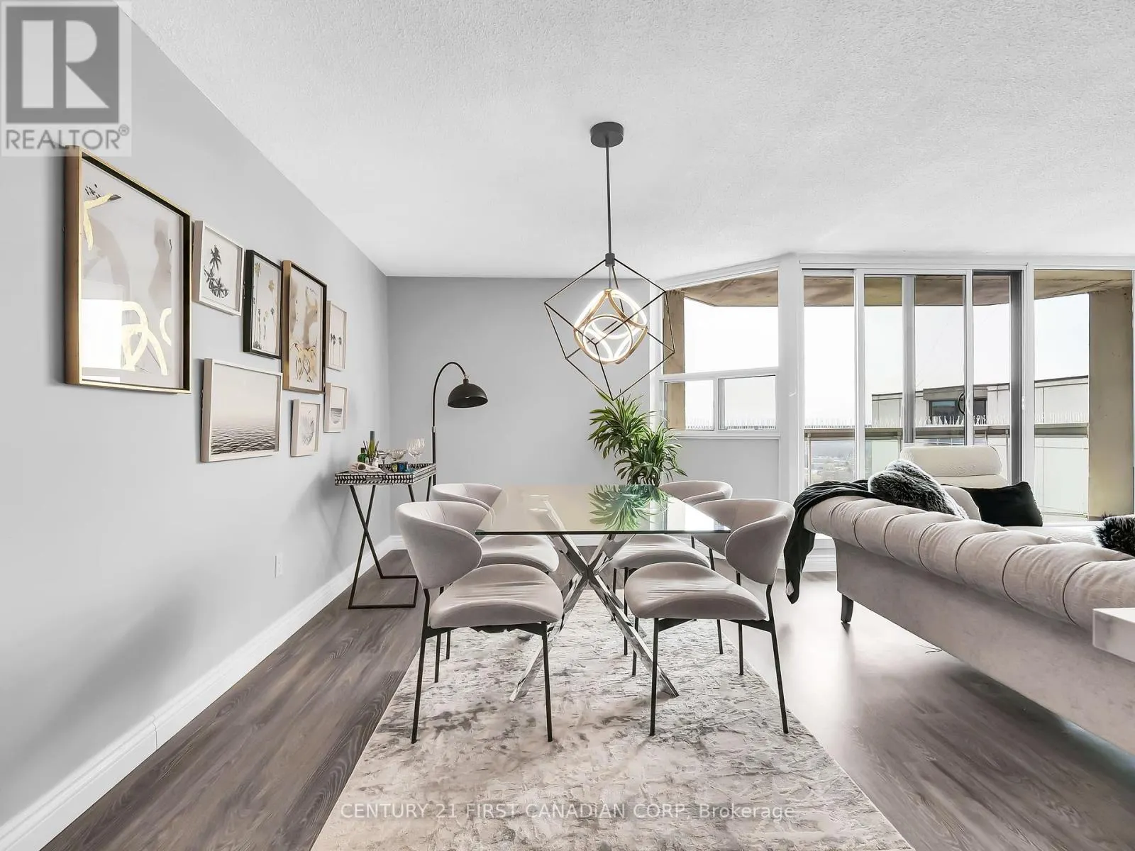 2704 - 363 COLBORNE STREET NW, #2704