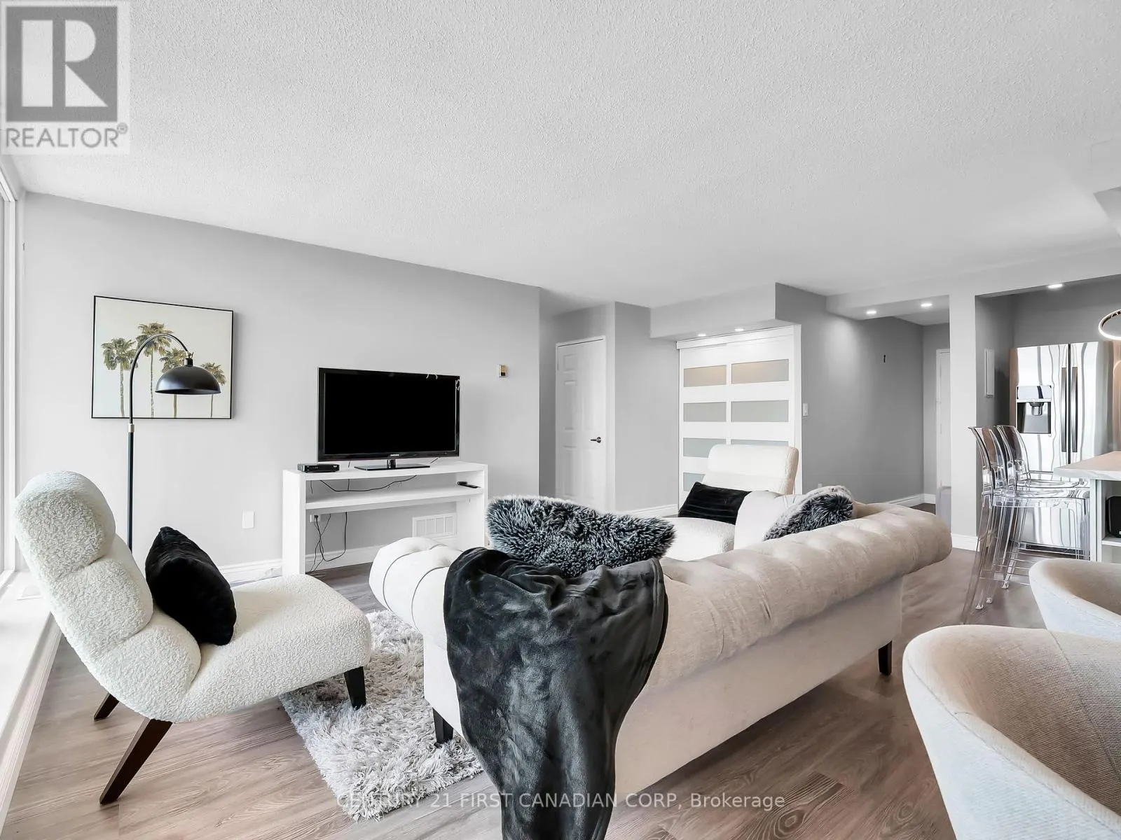 2704 - 363 COLBORNE STREET NW, #2704