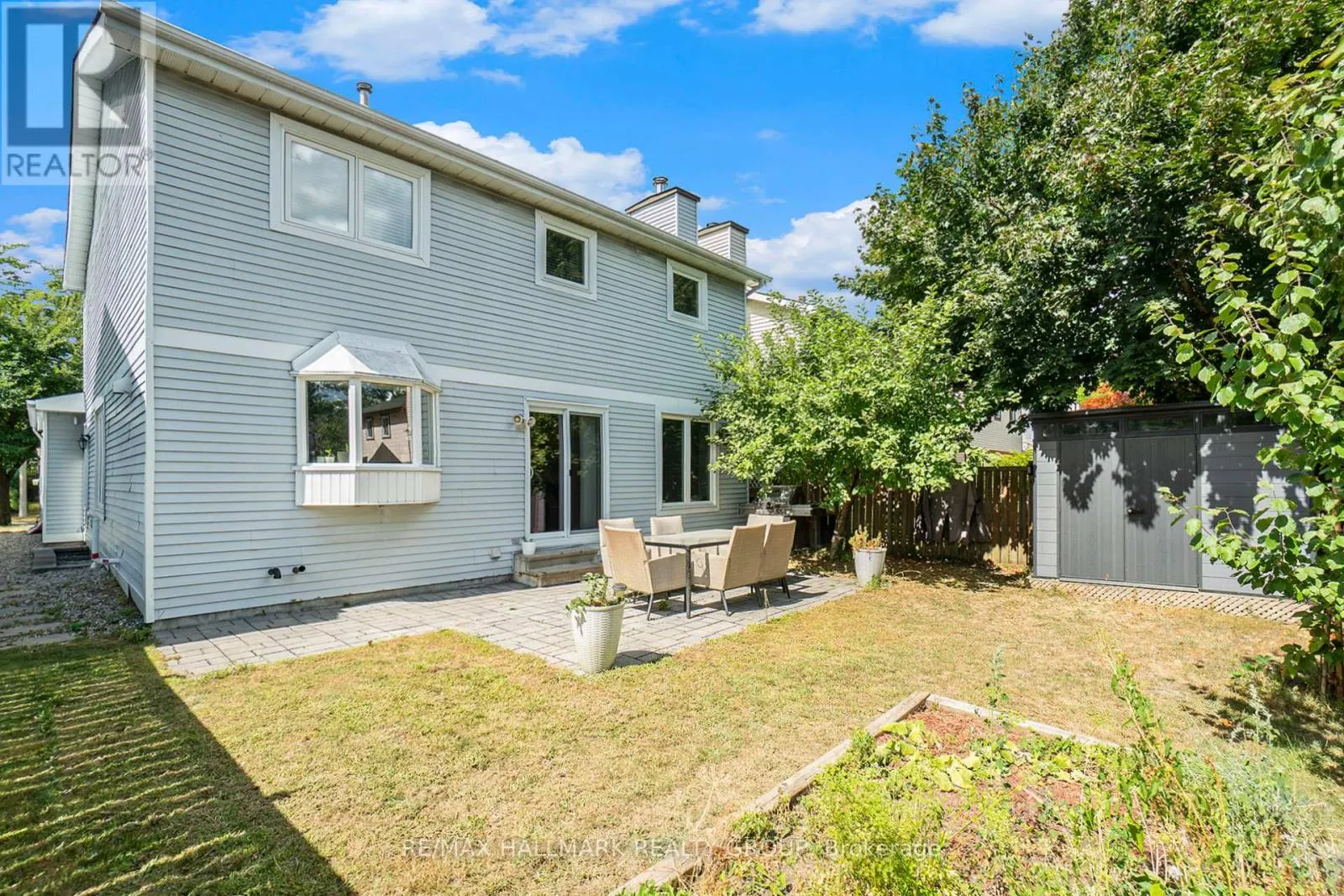 11 ELLISSON WAY