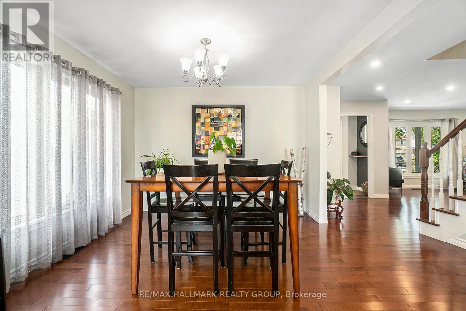 11 ELLISSON WAY