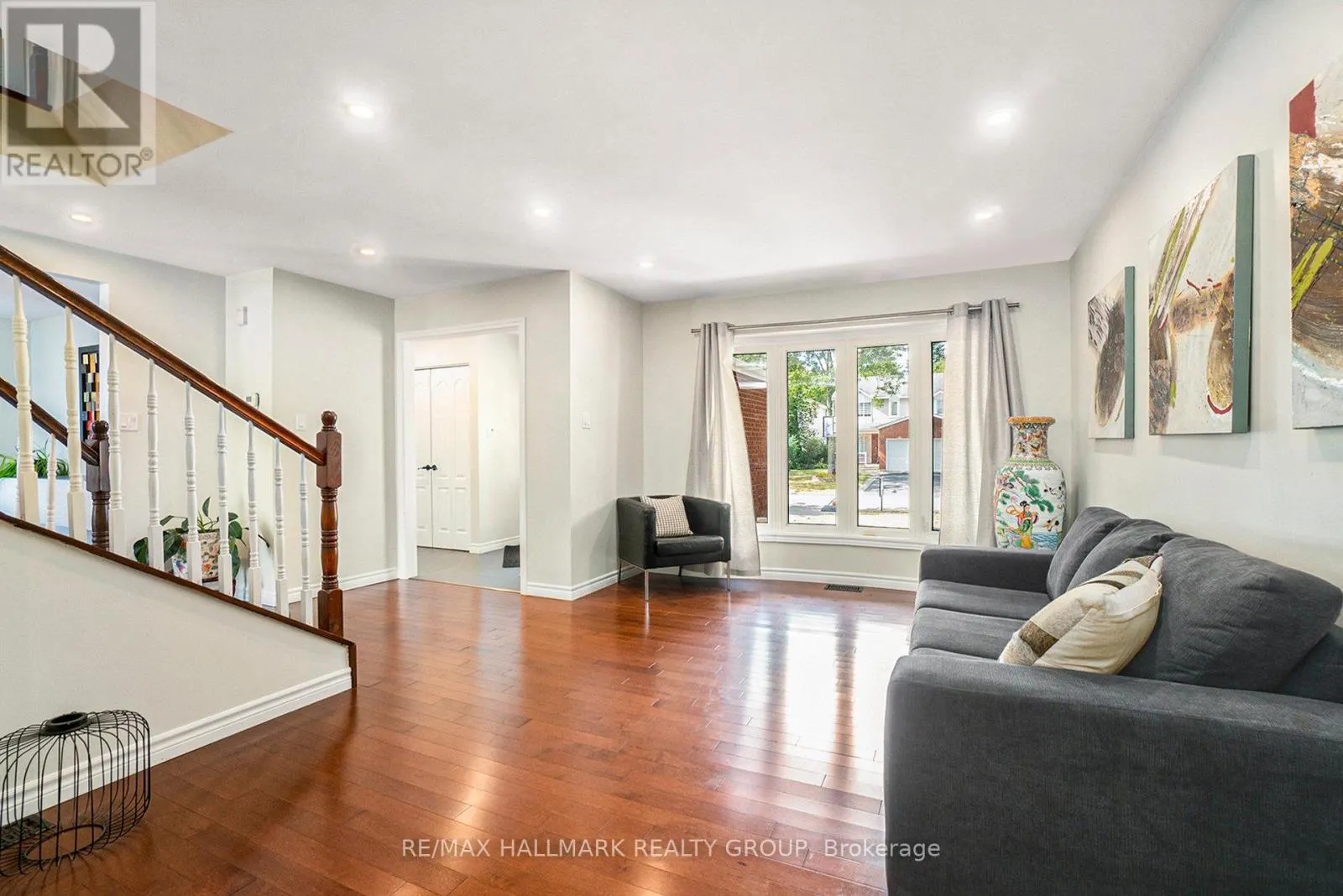 11 ELLISSON WAY