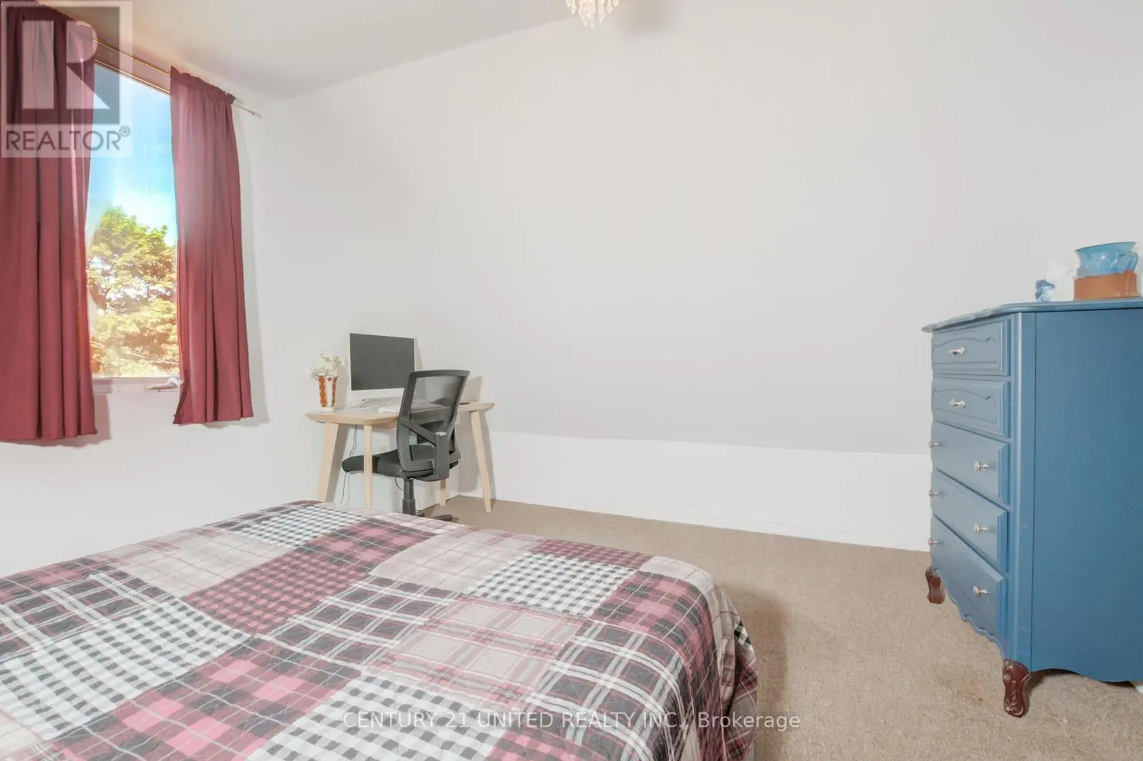 39 RAGLAN STREET S