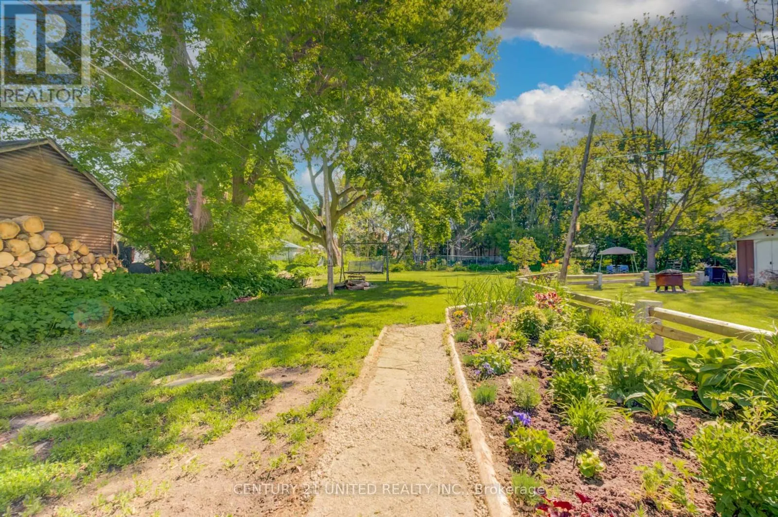 39 RAGLAN STREET S