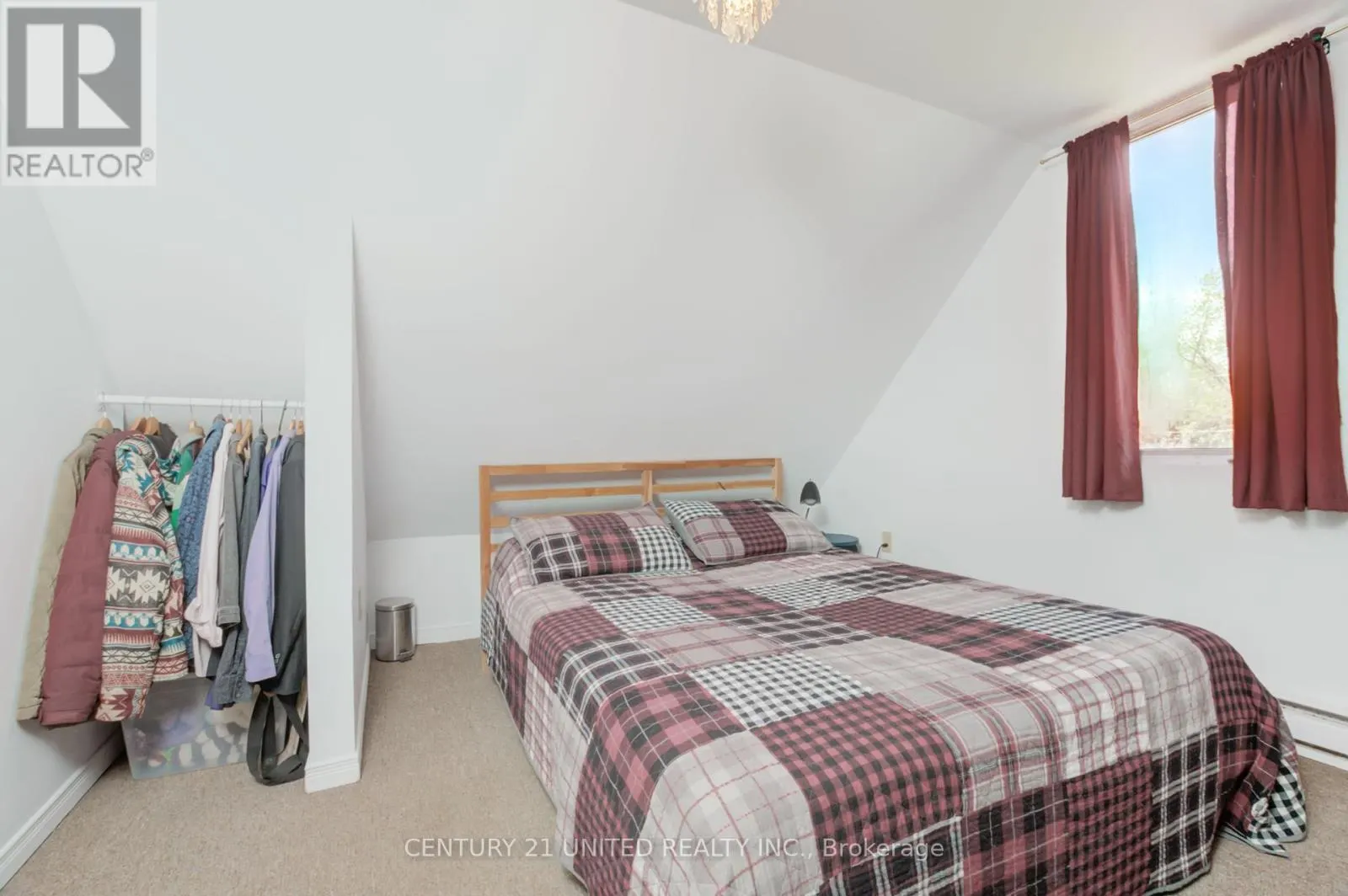 39 RAGLAN STREET S