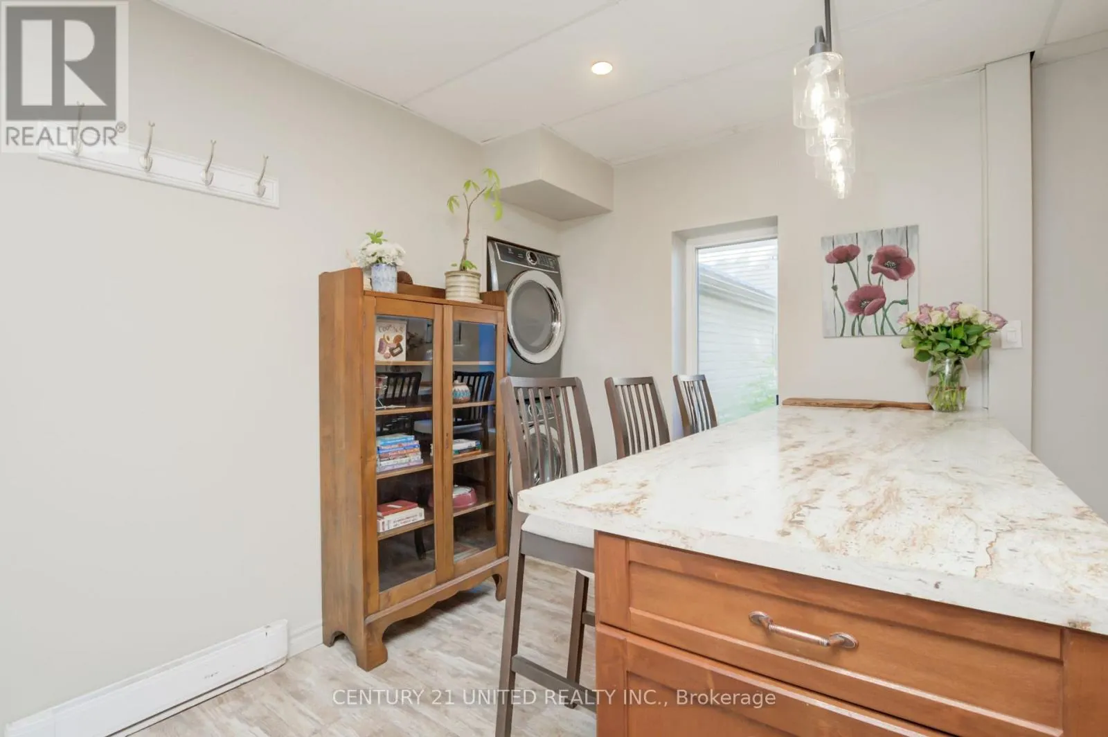 39 RAGLAN STREET S