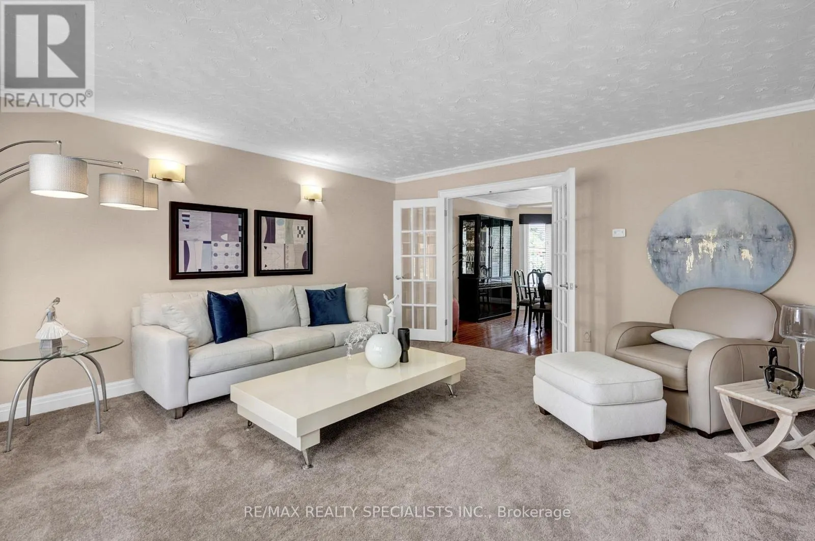 7103 BURBANK CRESCENT
