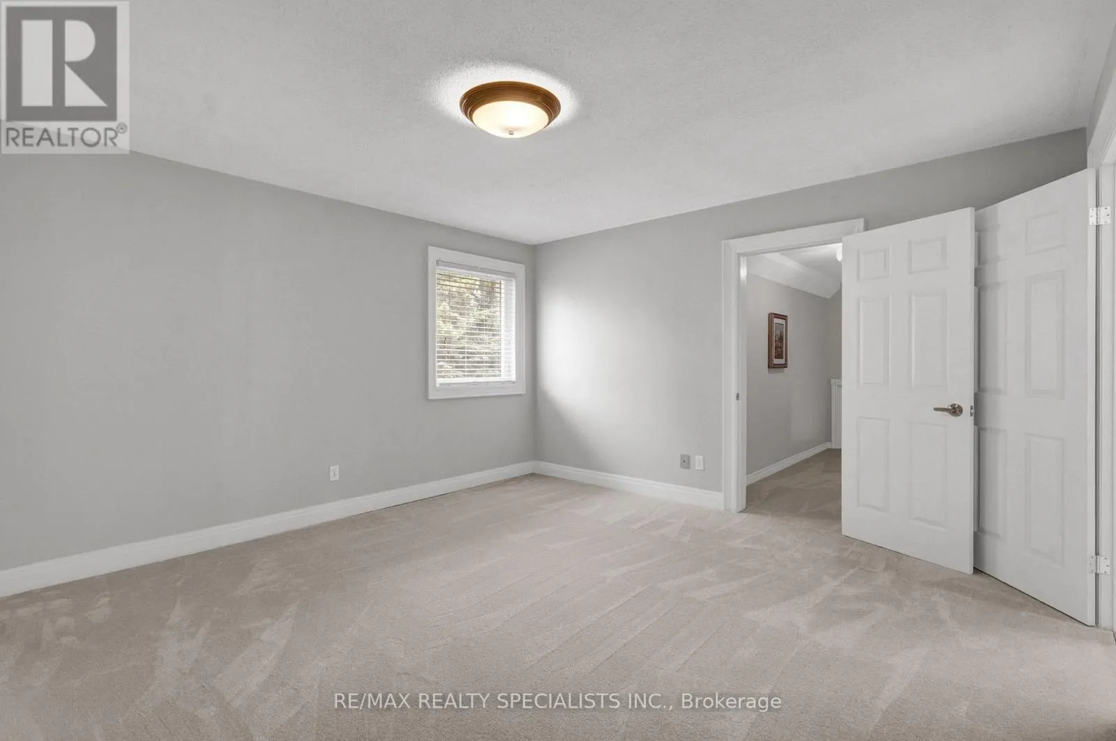 7103 BURBANK CRESCENT