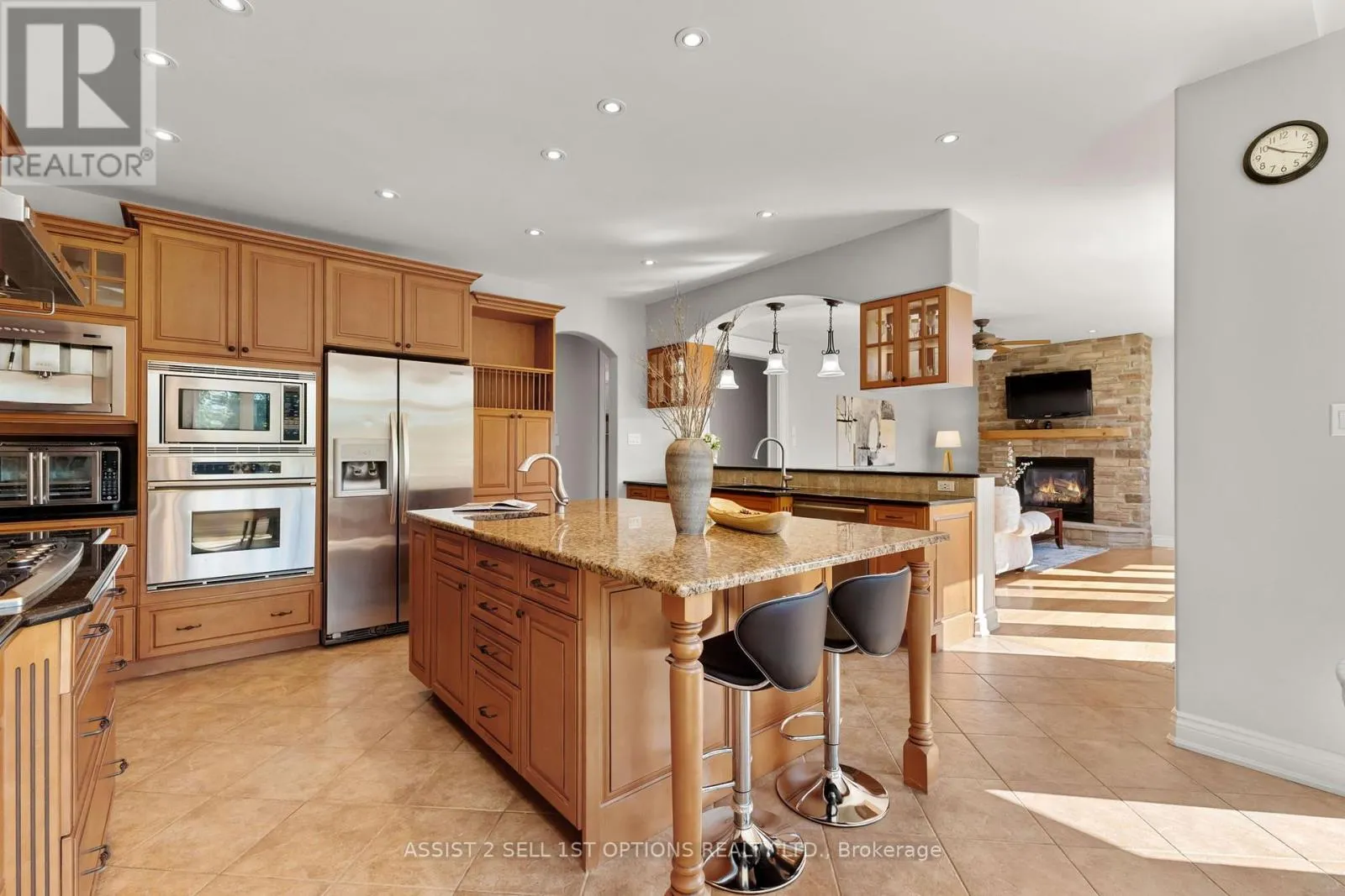 6370 DEER VALLEY CRESCENT