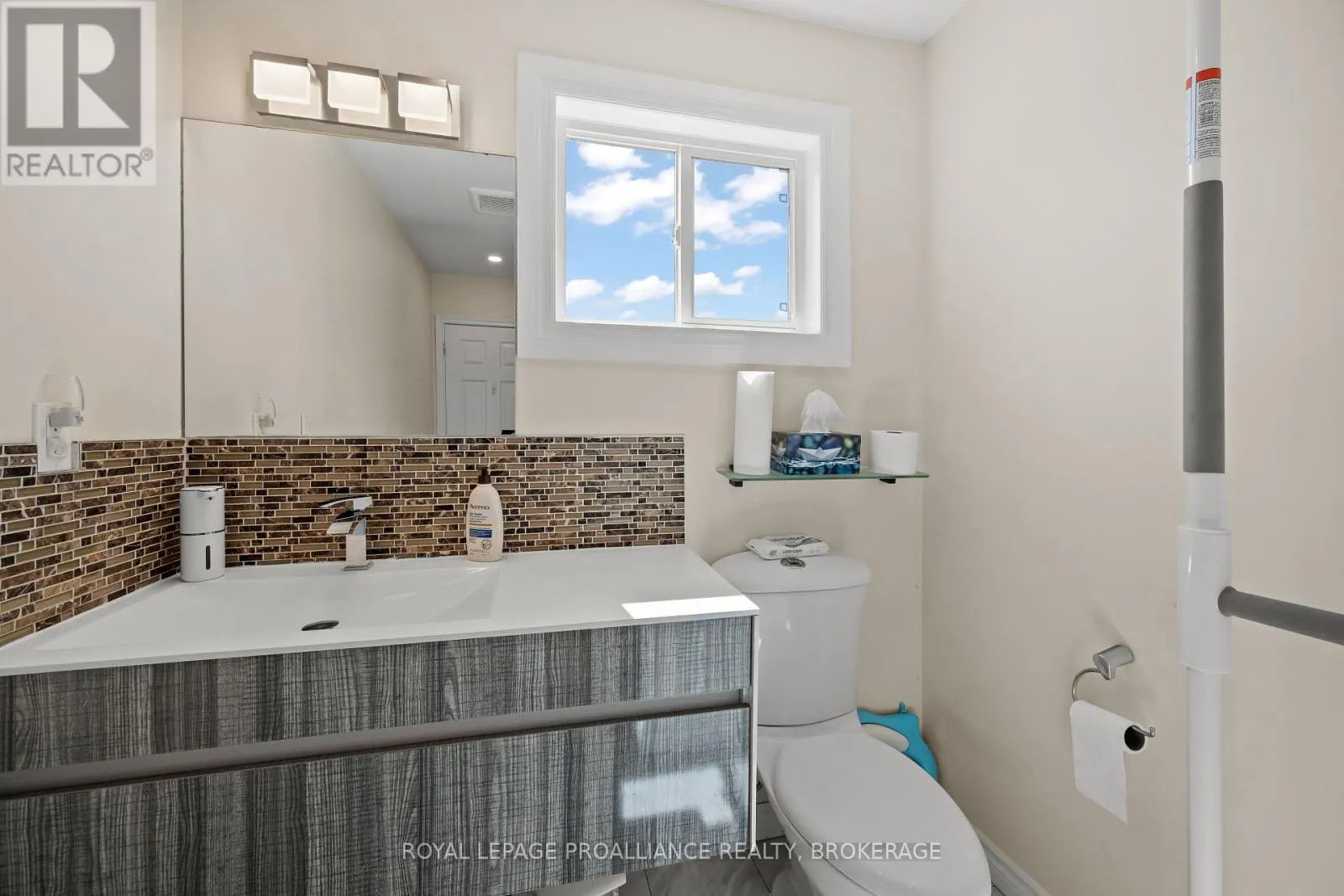 228 ROBERT WALLACE DRIVE