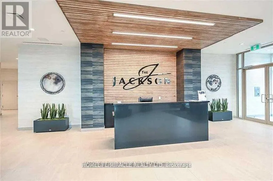 213 - 2750 KING STREET E