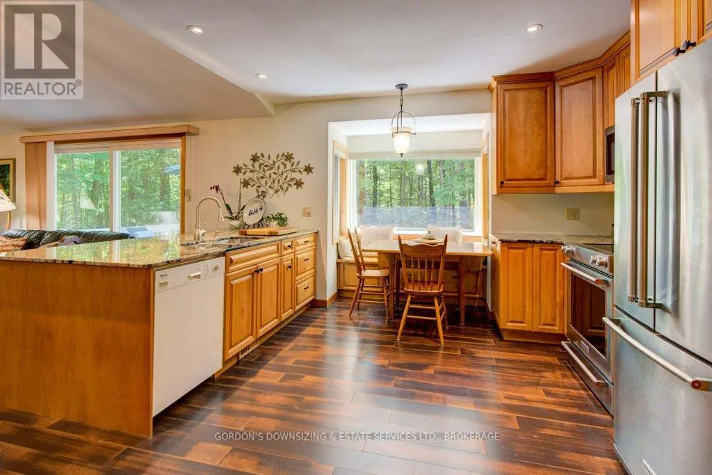 1600 GROUSEWOOD LANE