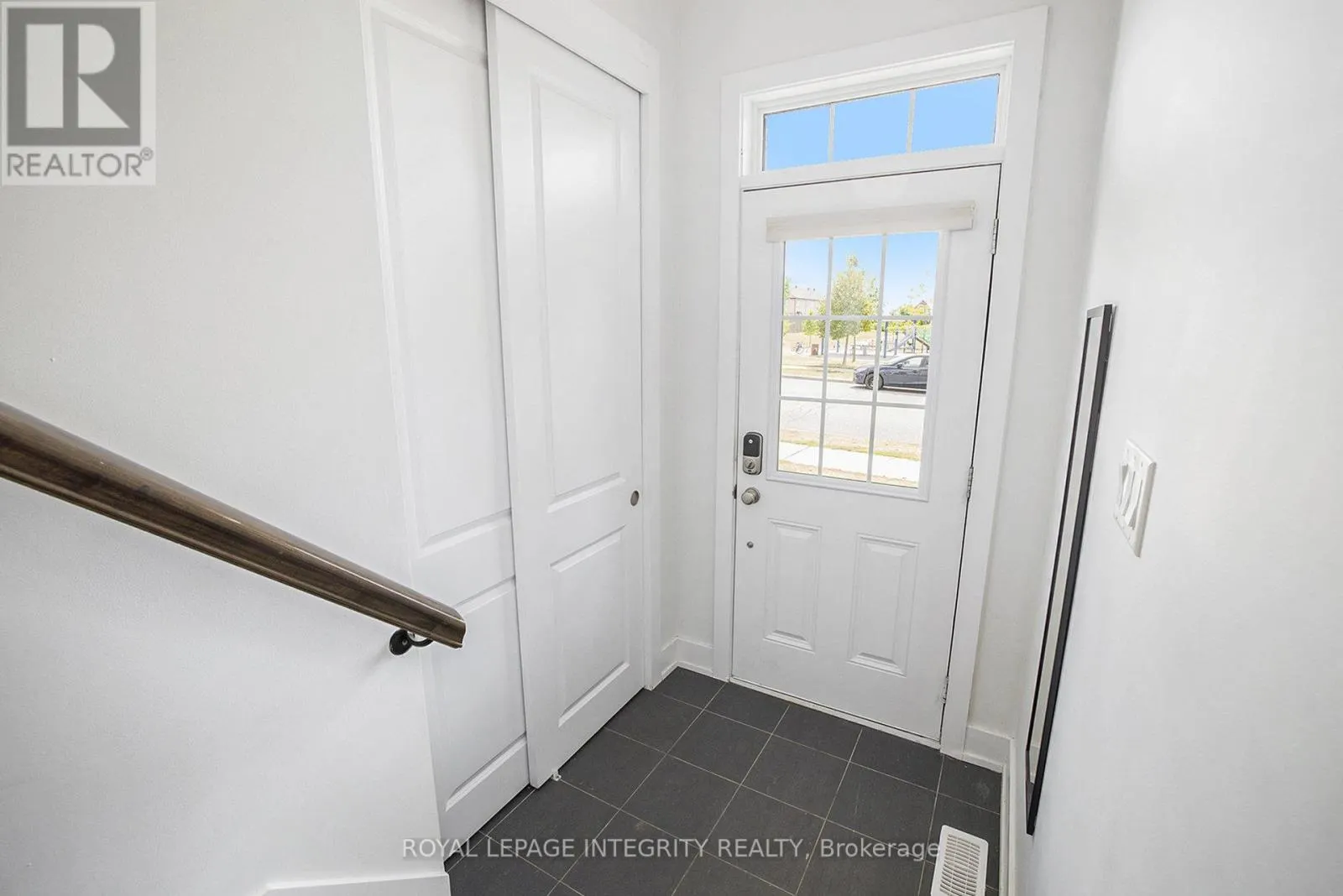 285 MEADOWBREEZE DRIVE