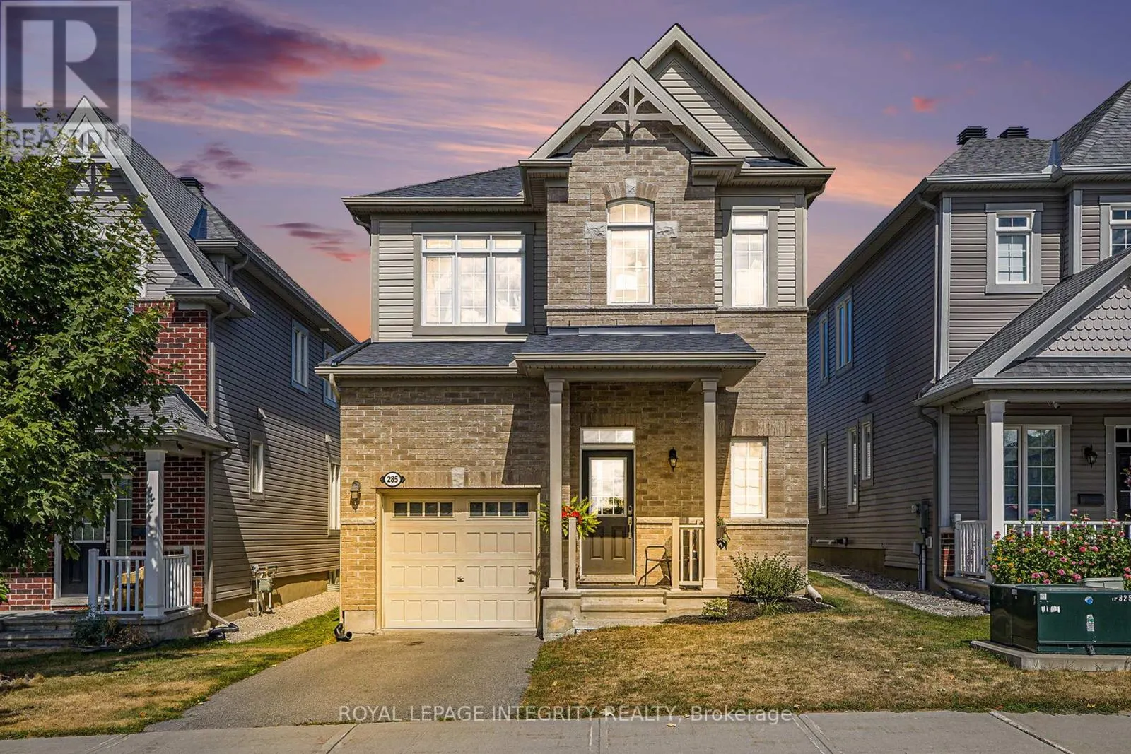 285 MEADOWBREEZE DRIVE