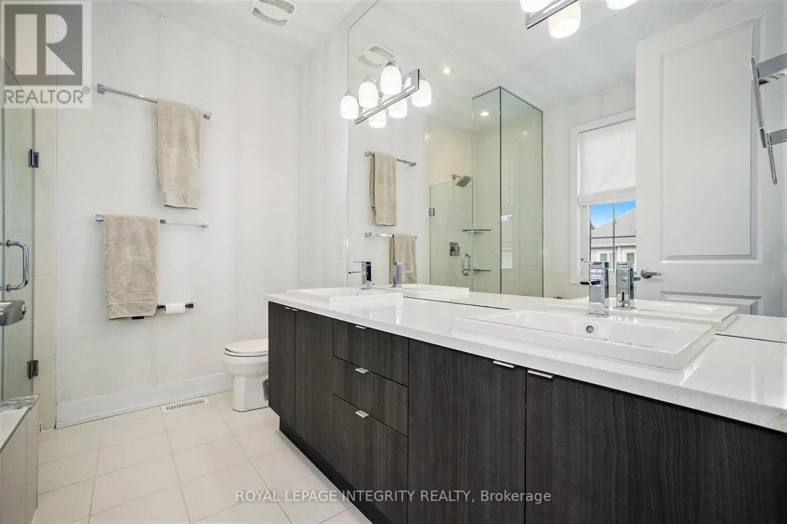 285 MEADOWBREEZE DRIVE