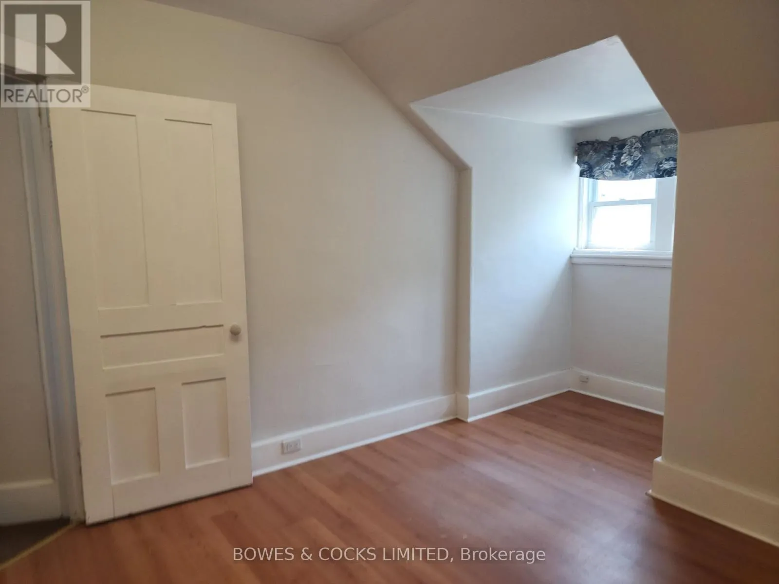 124 MAPLE AVENUE