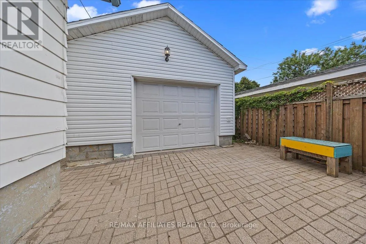 1490 LAPERRIERE AVENUE