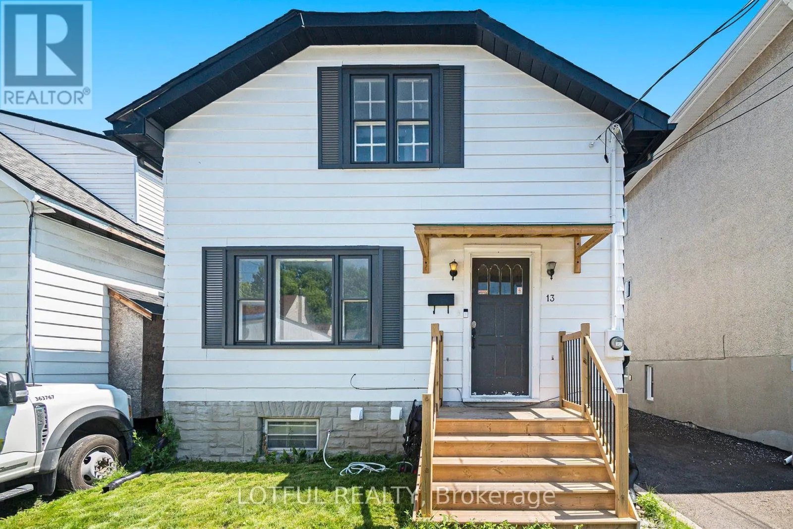 13 PINEHURST AVENUE